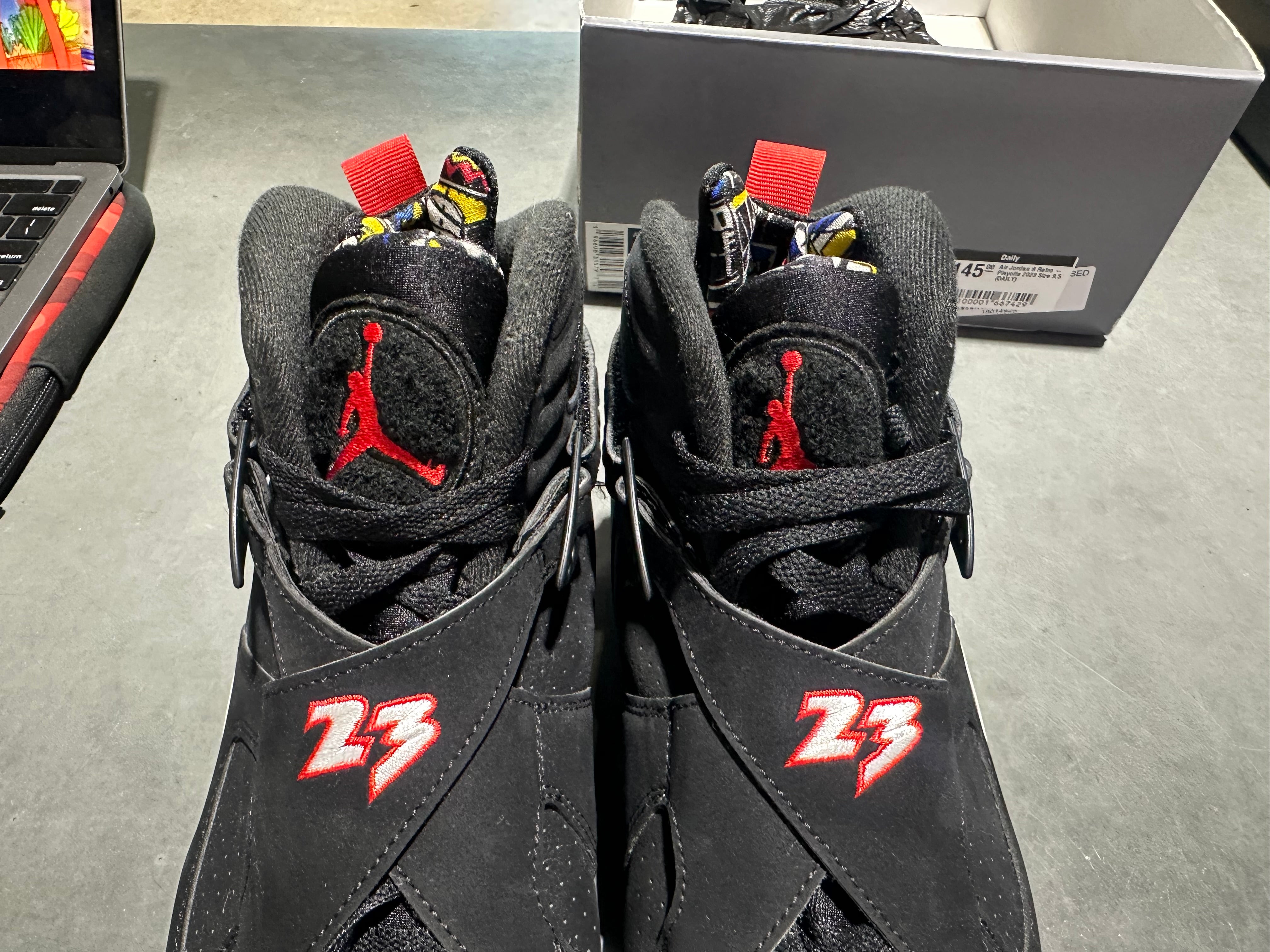 Air Jordan 8 Retro - Playoffs 2023 Size 9.5