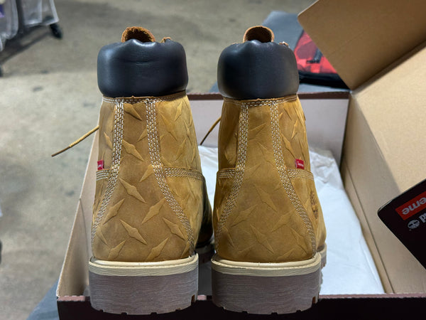 Timberland x Supreme Heritage 6" WP Boot - Wheat Size 13