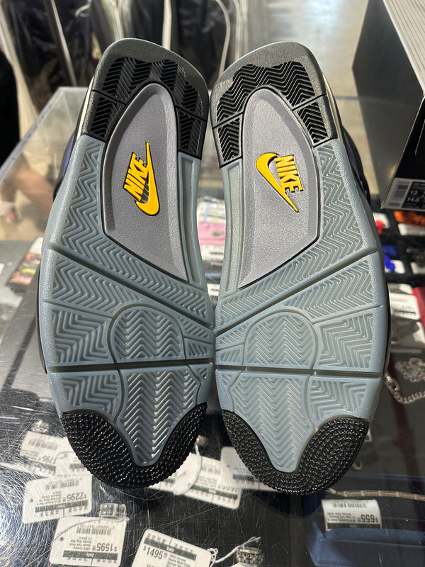 Air Jordan 4 Retro (GS) - Lakers Size 5.5Y