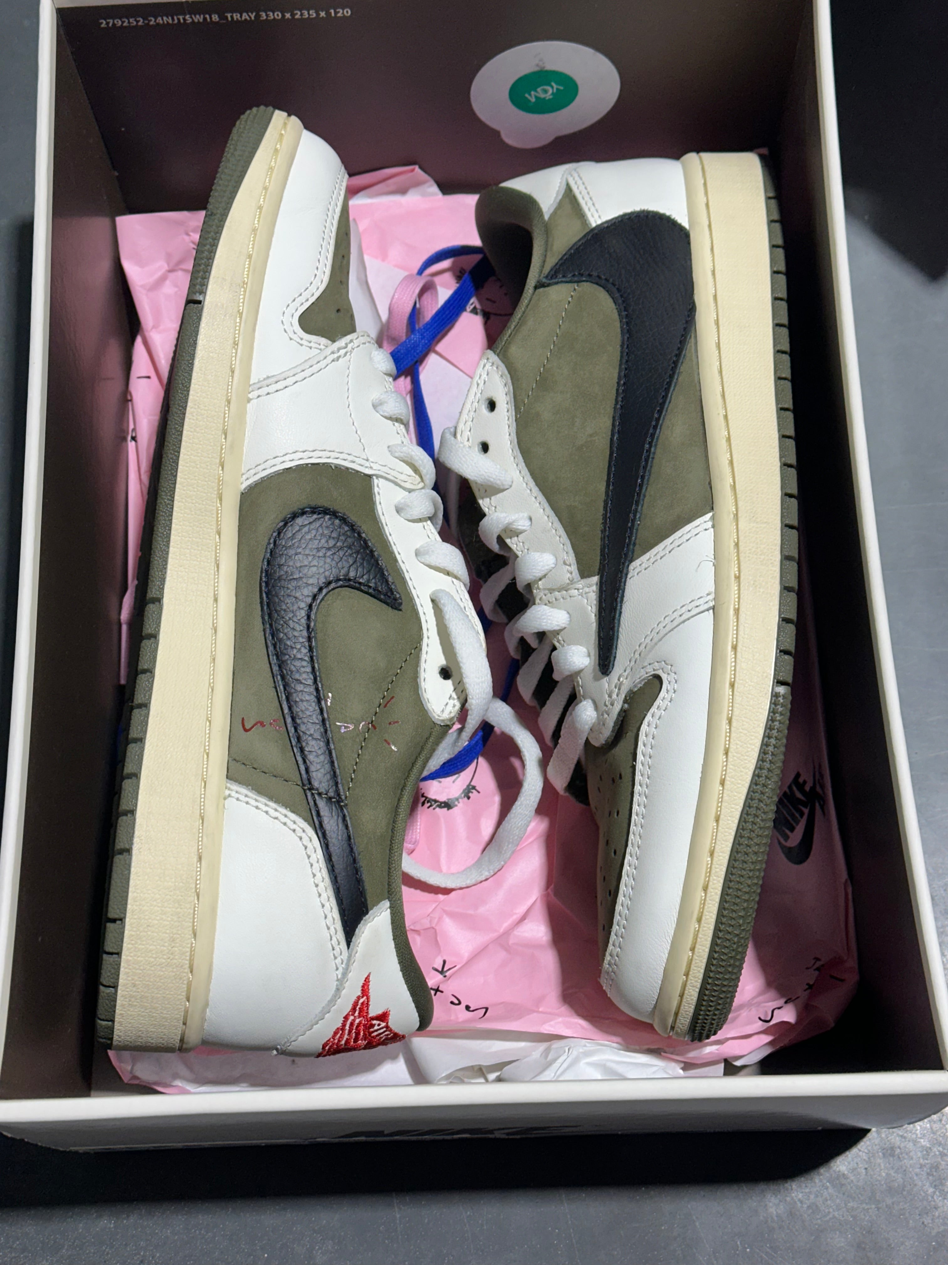 Air Jordan 1 Retro Low OG SP Travis Scott - Medium Olive Size 9.5