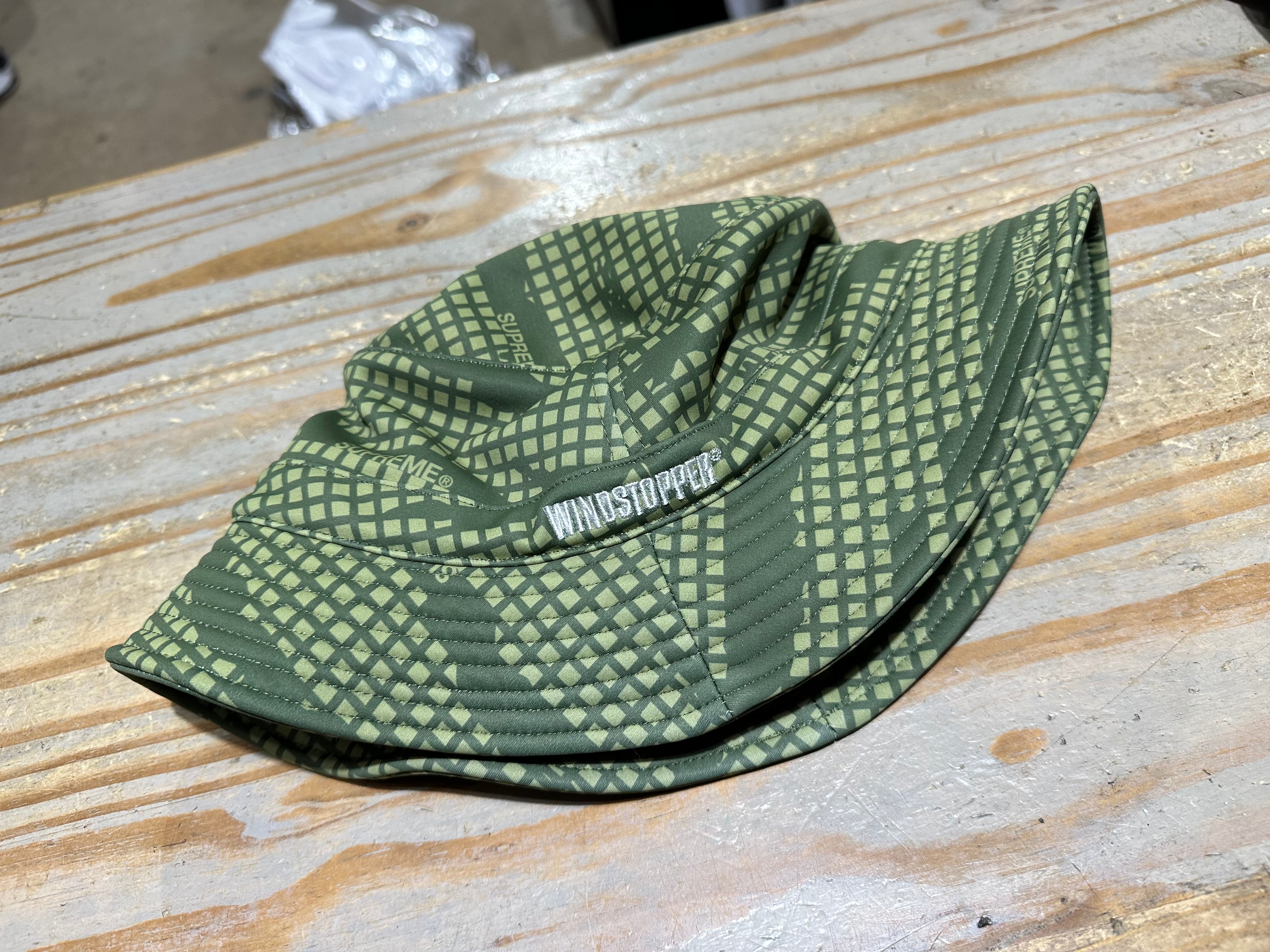 NEW Supreme WINDSTOPPER Earflap Crusher - Olive camo Size M/L