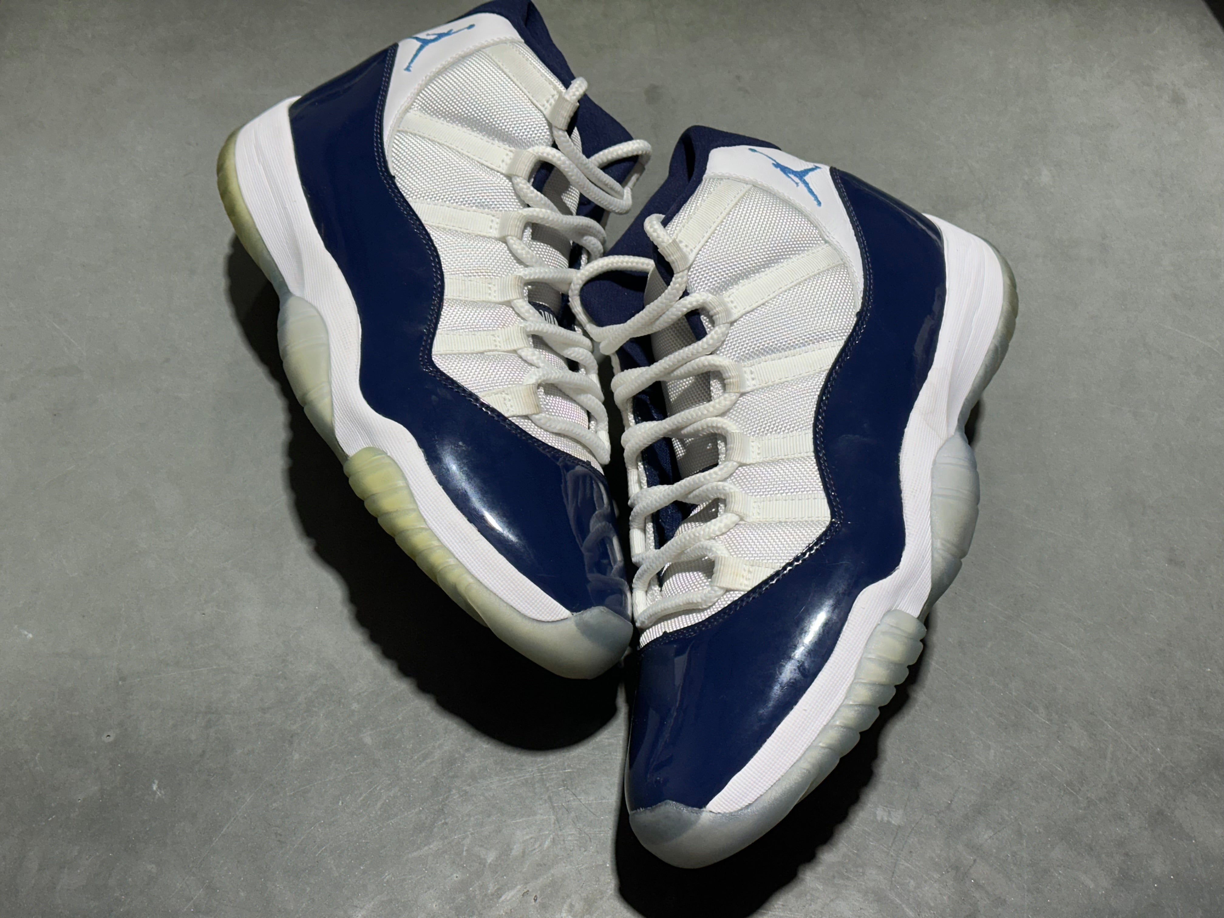 Air Jordan 11 Retro - Win Like 82 Size 11.5