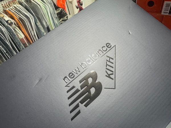 New Balance x KITH 990v3 MiUSA - Hallow Size 13