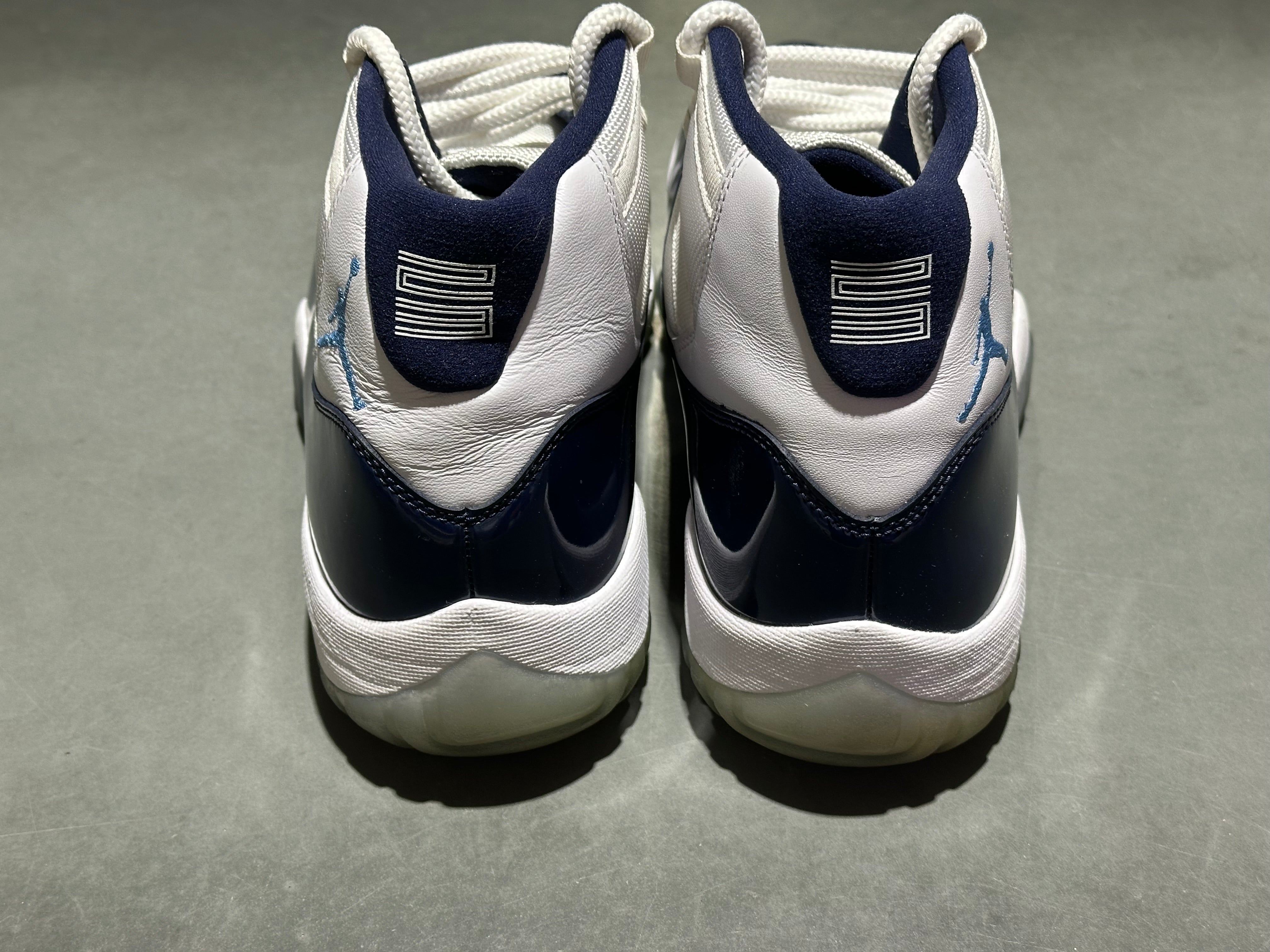 Air Jordan 11 Retro - Win Like 82 Size 11.5