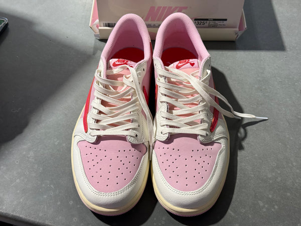 Air Jordan 1 Low OG SP - Travis Scott/Tropical Pink Size 10.5