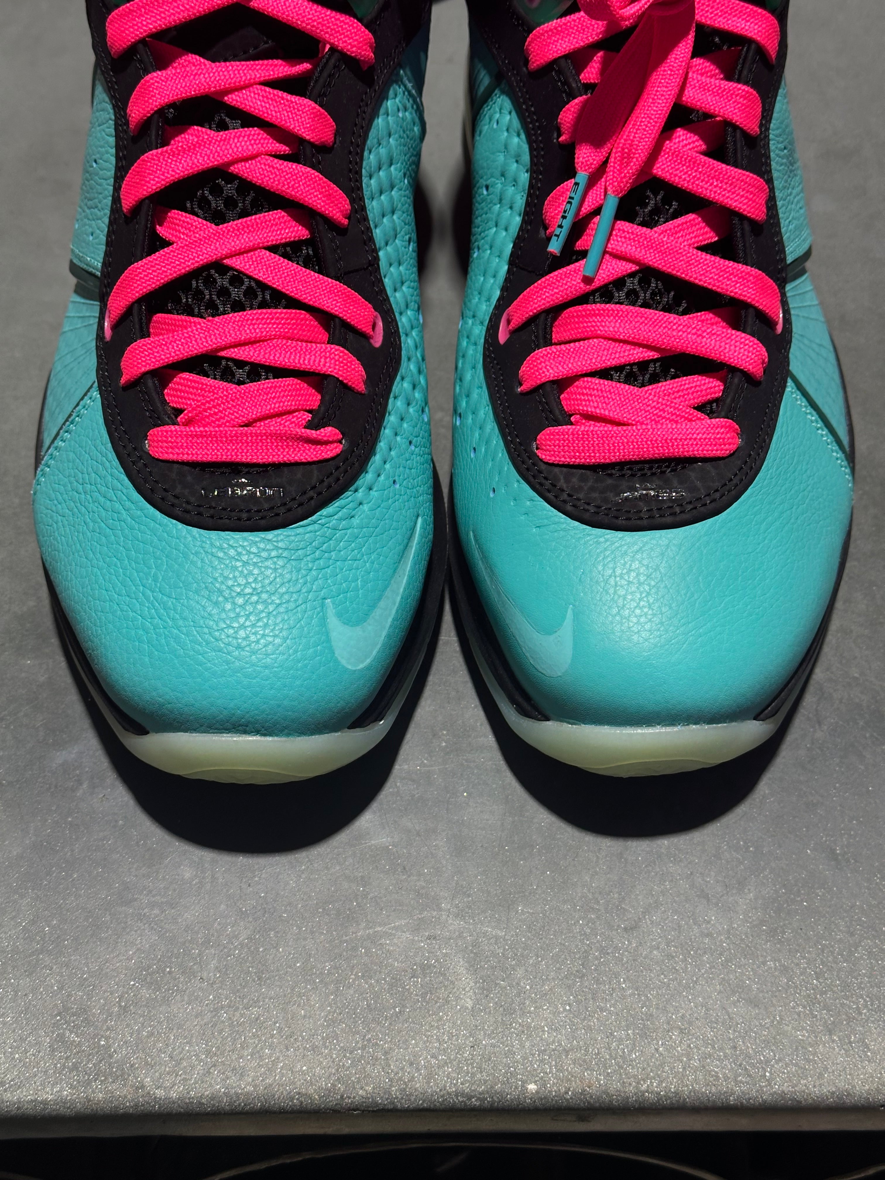 Nike LeBron 8 - South Beach 2021 Size 10