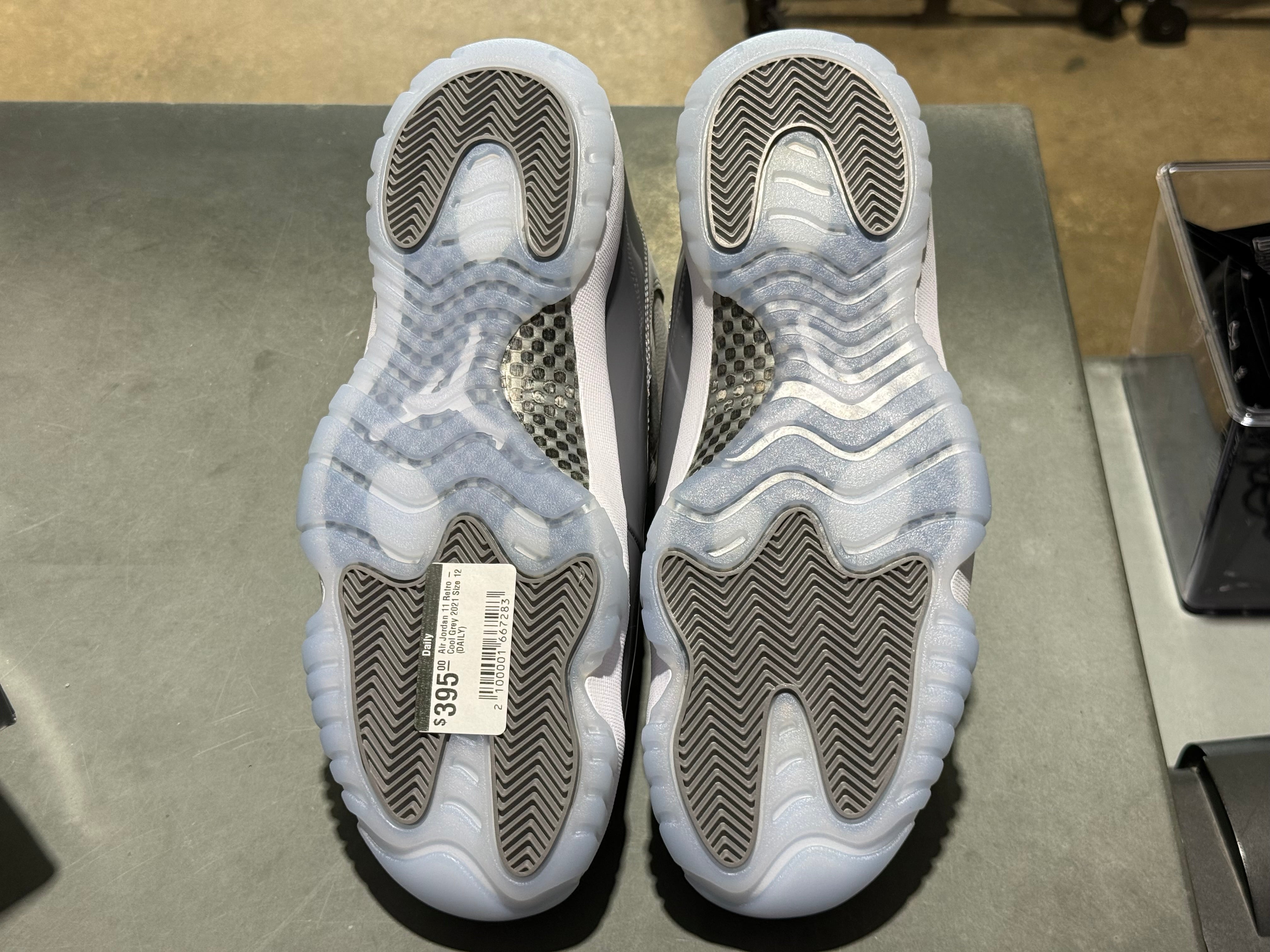 Air Jordan 11 Retro - Cool Grey 2021 Size 12