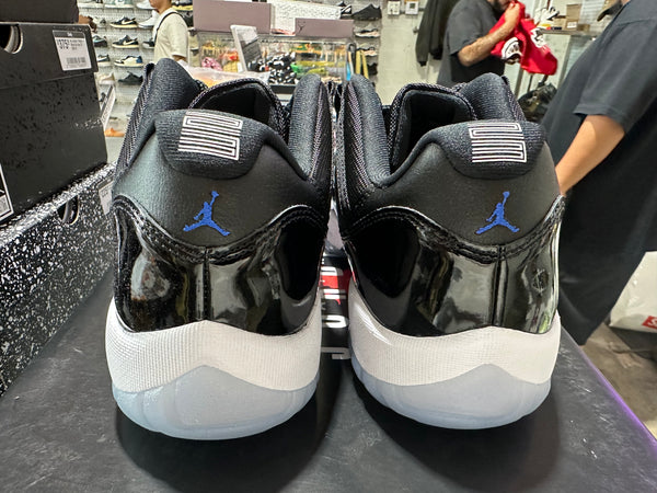 Air Jordan 11 Retro Low - Space Jam Size 12