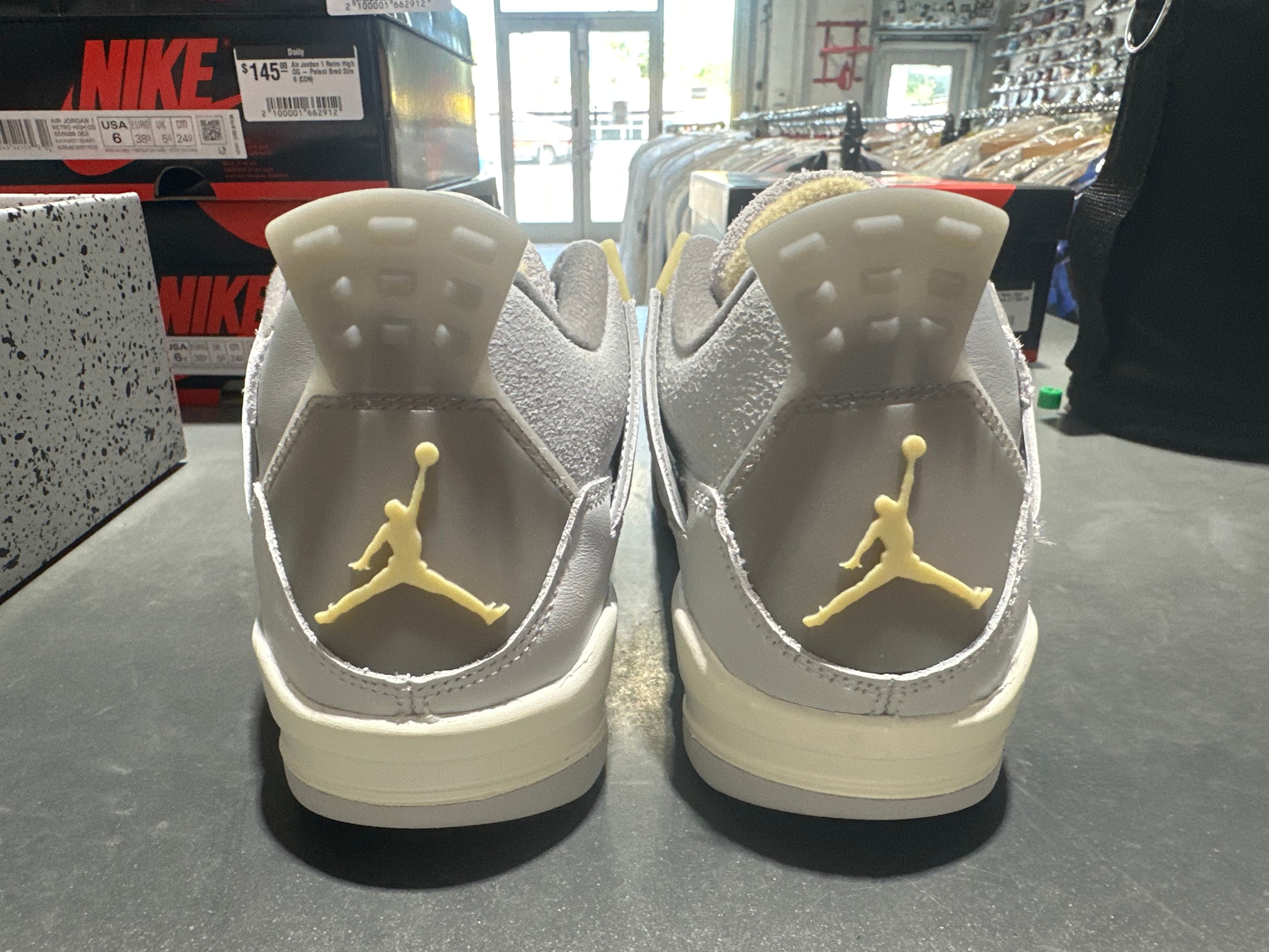 Air Jordan 4 Retro SE (GS) - Craft Photon Dust Size 6Y