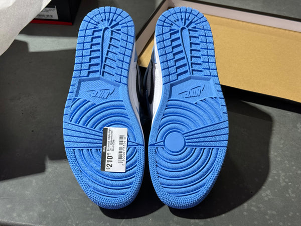 Air Jordan 1 Retro High OG - University Blue Size 8