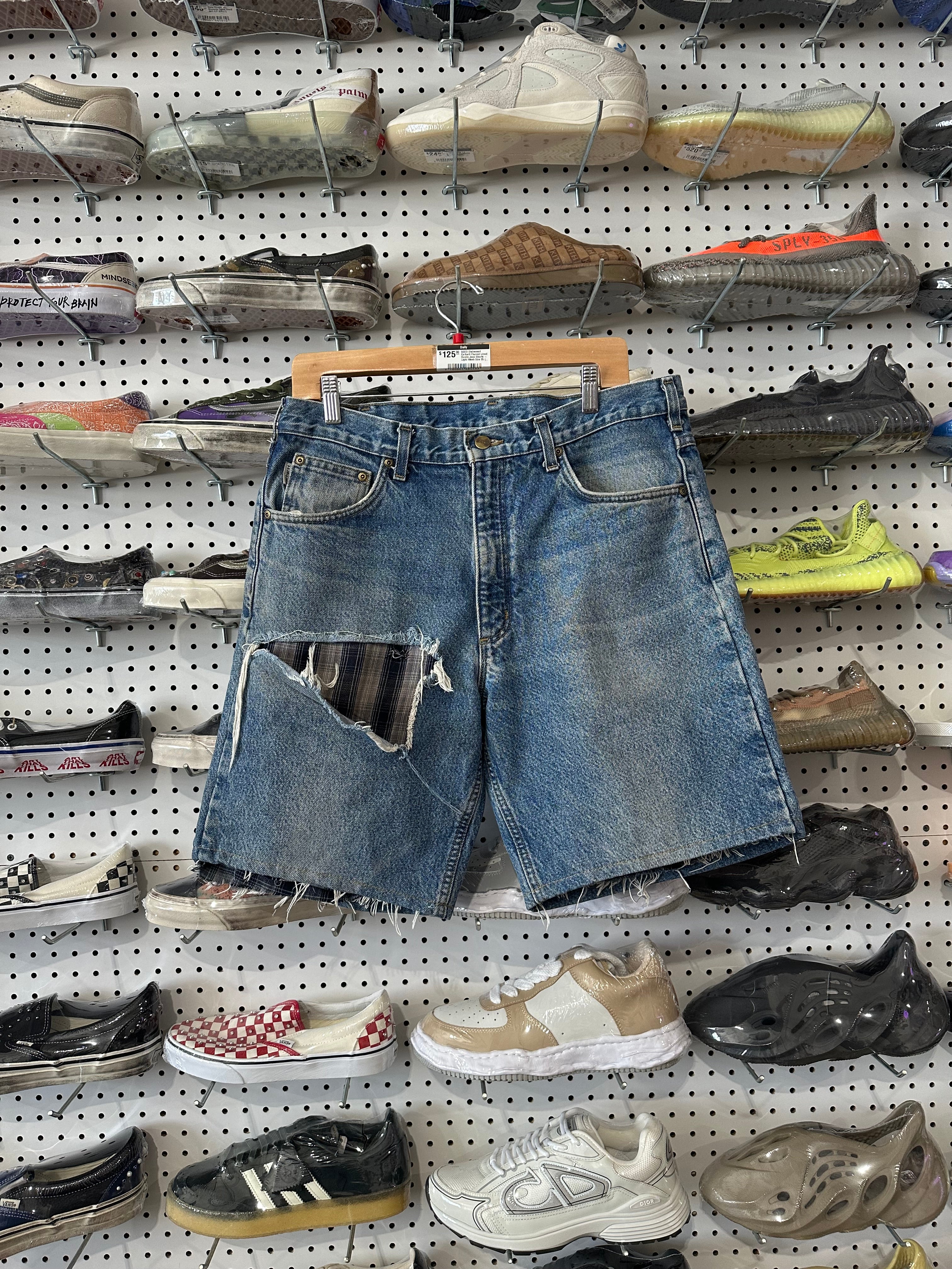 USED Distressed Carhartt Flannel Lined Denim Jean Shorts - Light Wash Size 35