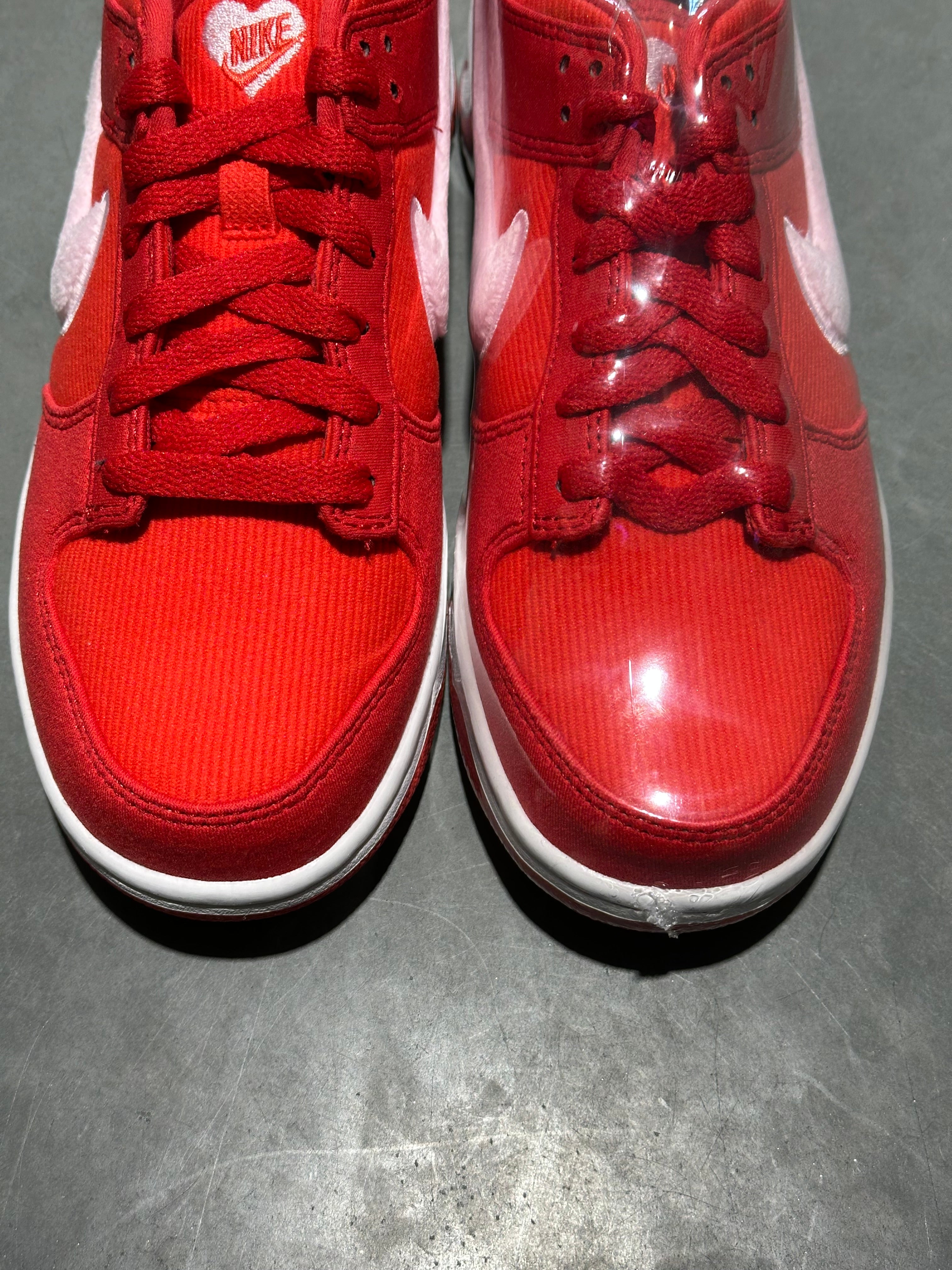 Nike Dunk Low (GS) - Valentine's Day 2024 Size 6Y