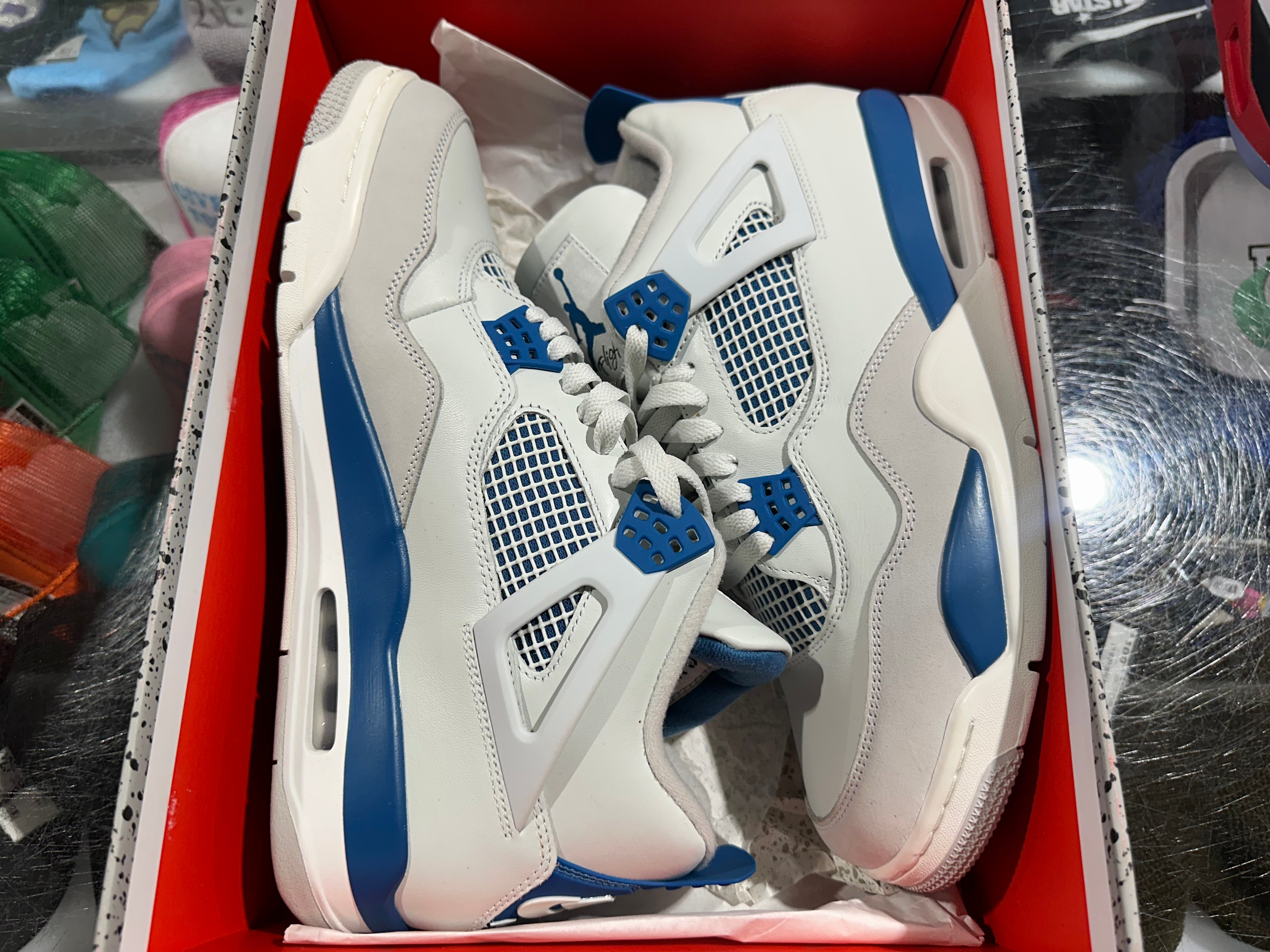 Air Jordan 4 Retro - Military Size 12.5