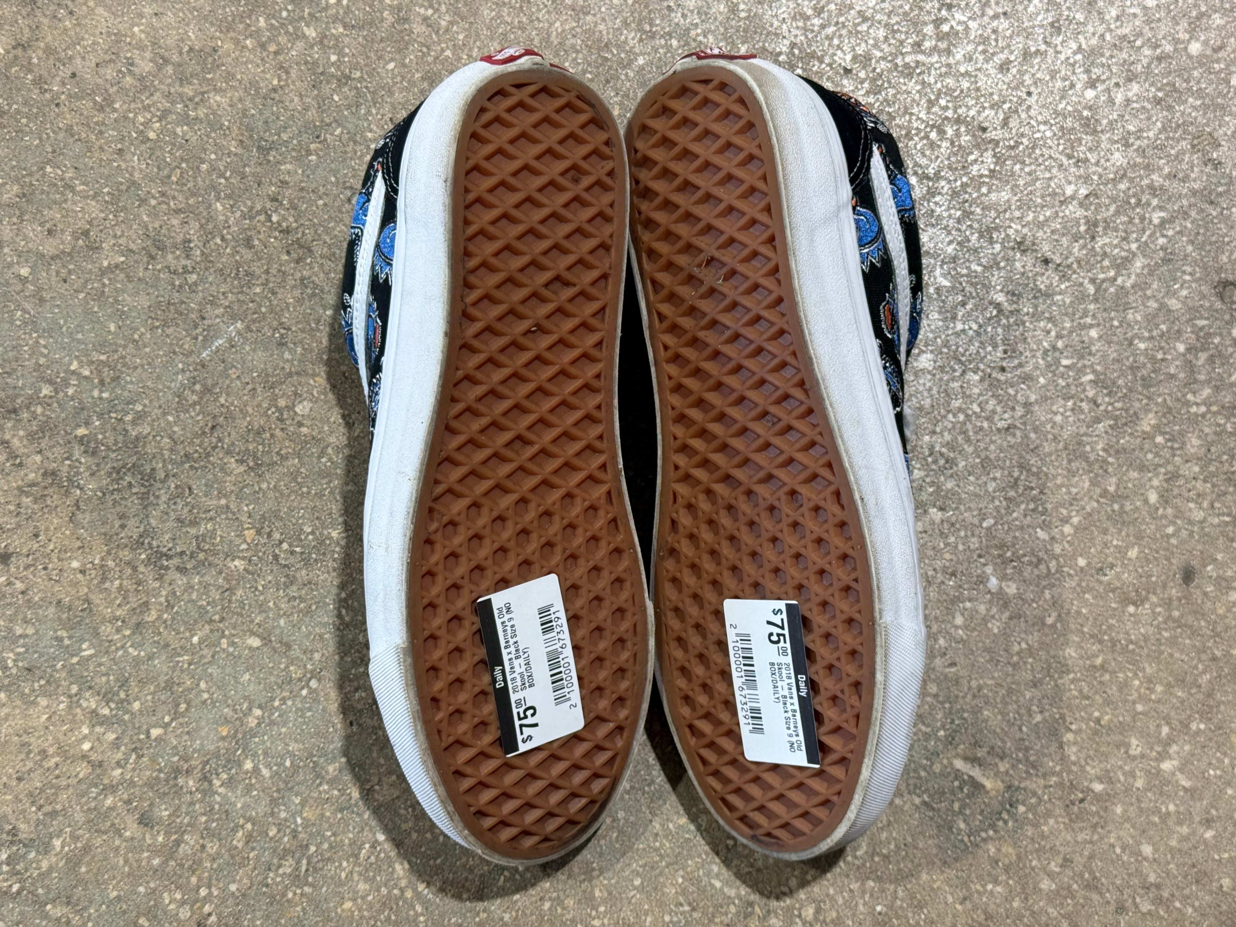 2018 Vans x Barneys Old Skool - Black Size 9