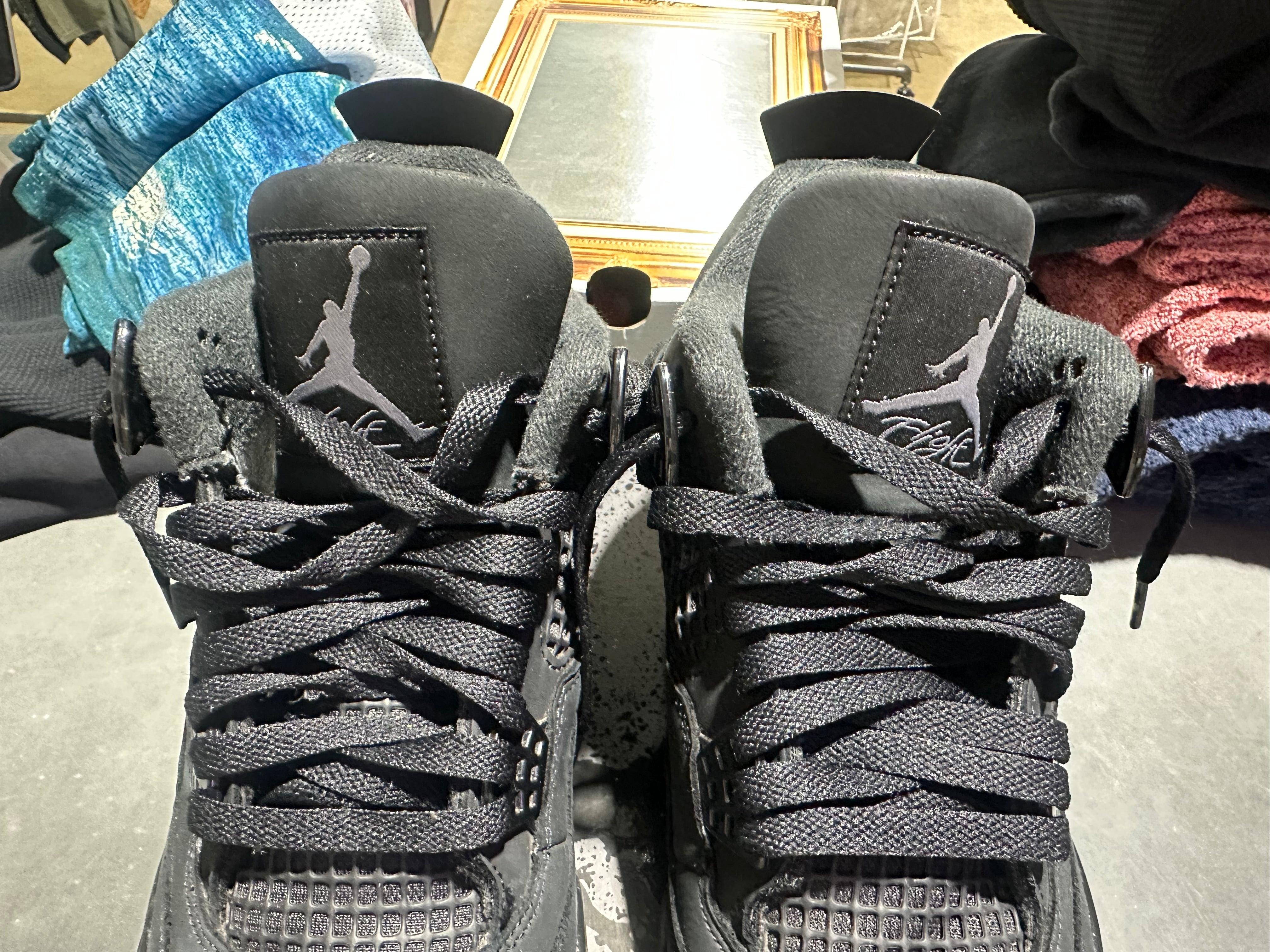 Air Jordan 4 Retro - Black Cat Size 9
