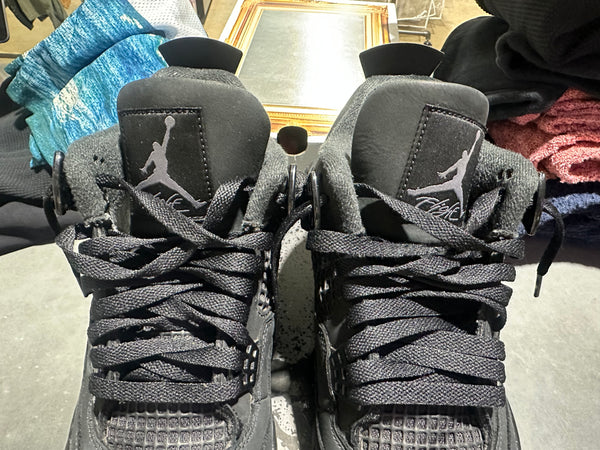 Air Jordan 4 Retro - Black Cat Size 9