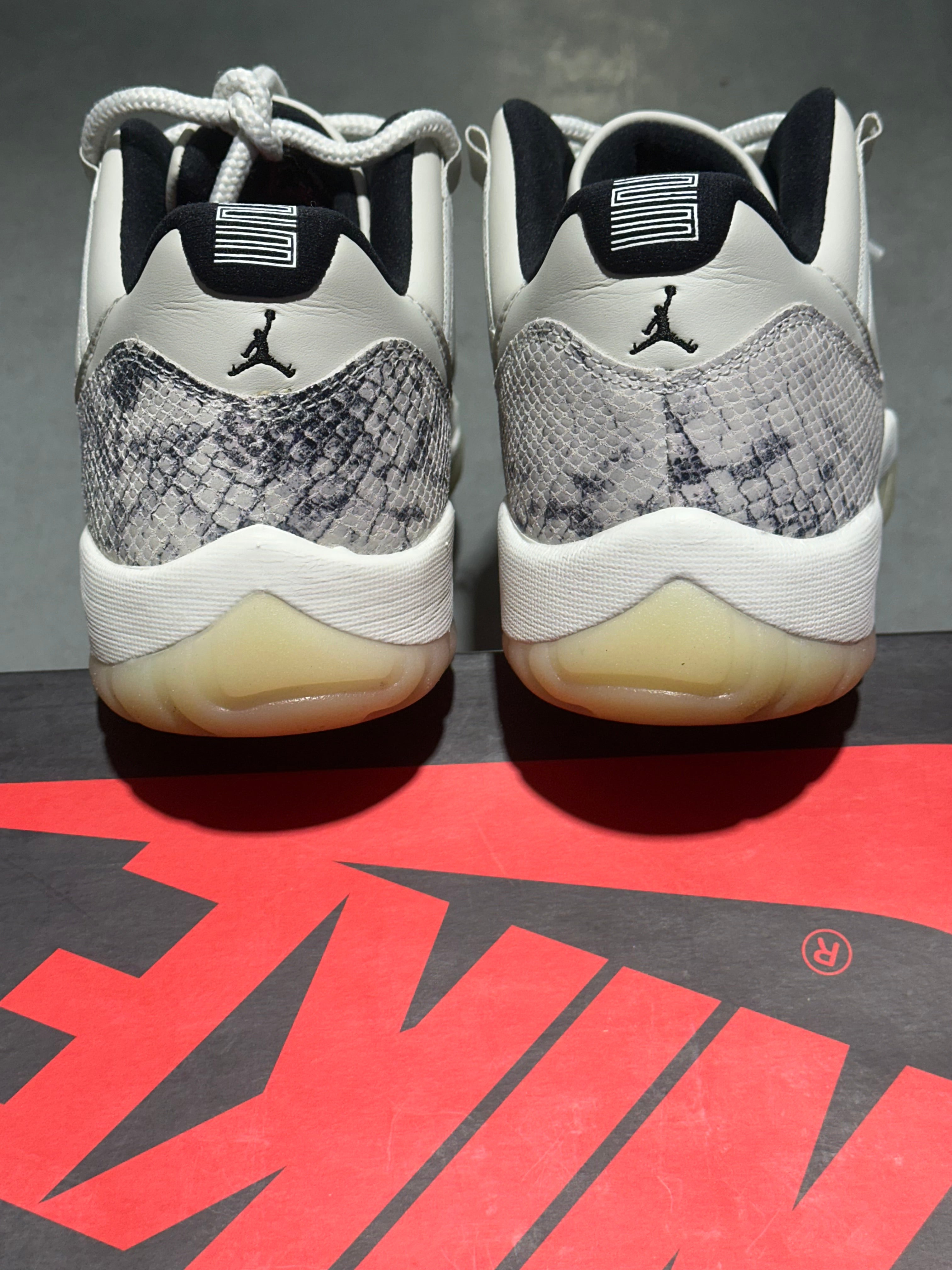 Air Jordan 11 Retro Low - Light Bone Snakeskin Size 10.5