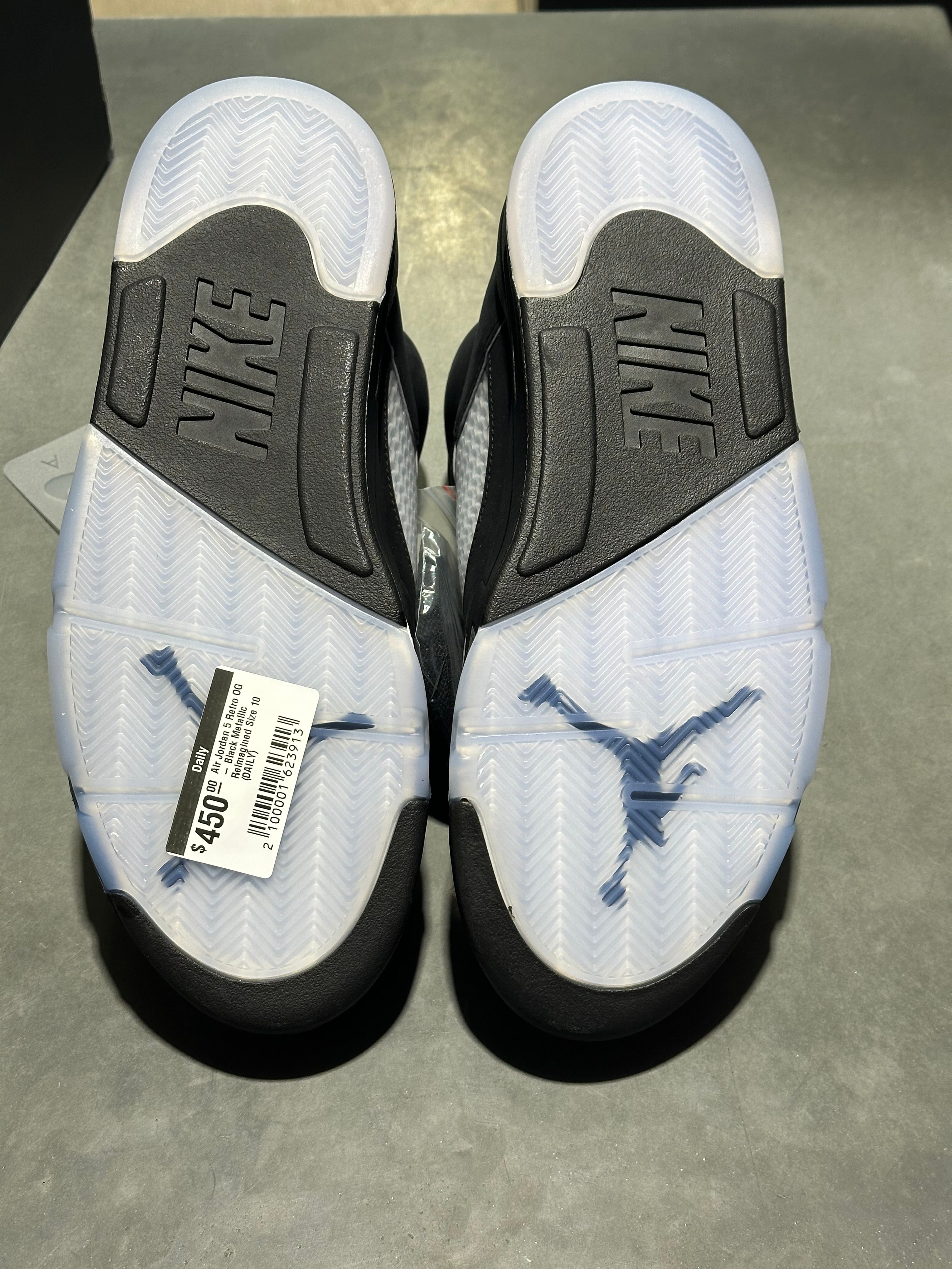 Air Jordan 5 Retro OG - Black Metallic Reimagined Size 10