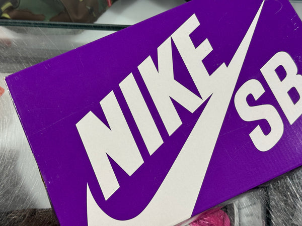 Nike SB Dunk Low - Light Carbon Monarch Size 13