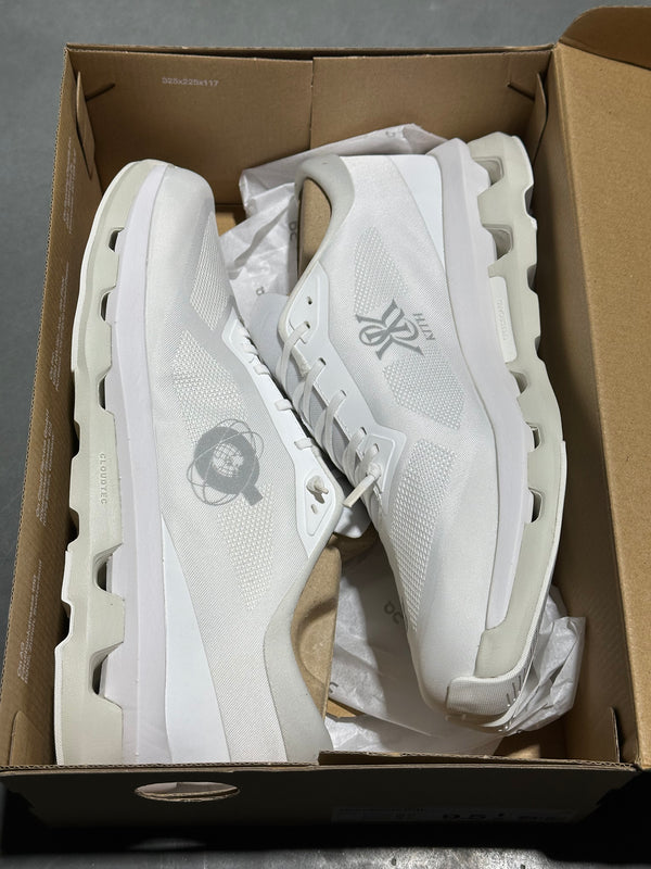 On Running Cloudzone Kith - White Ice Size 9.5