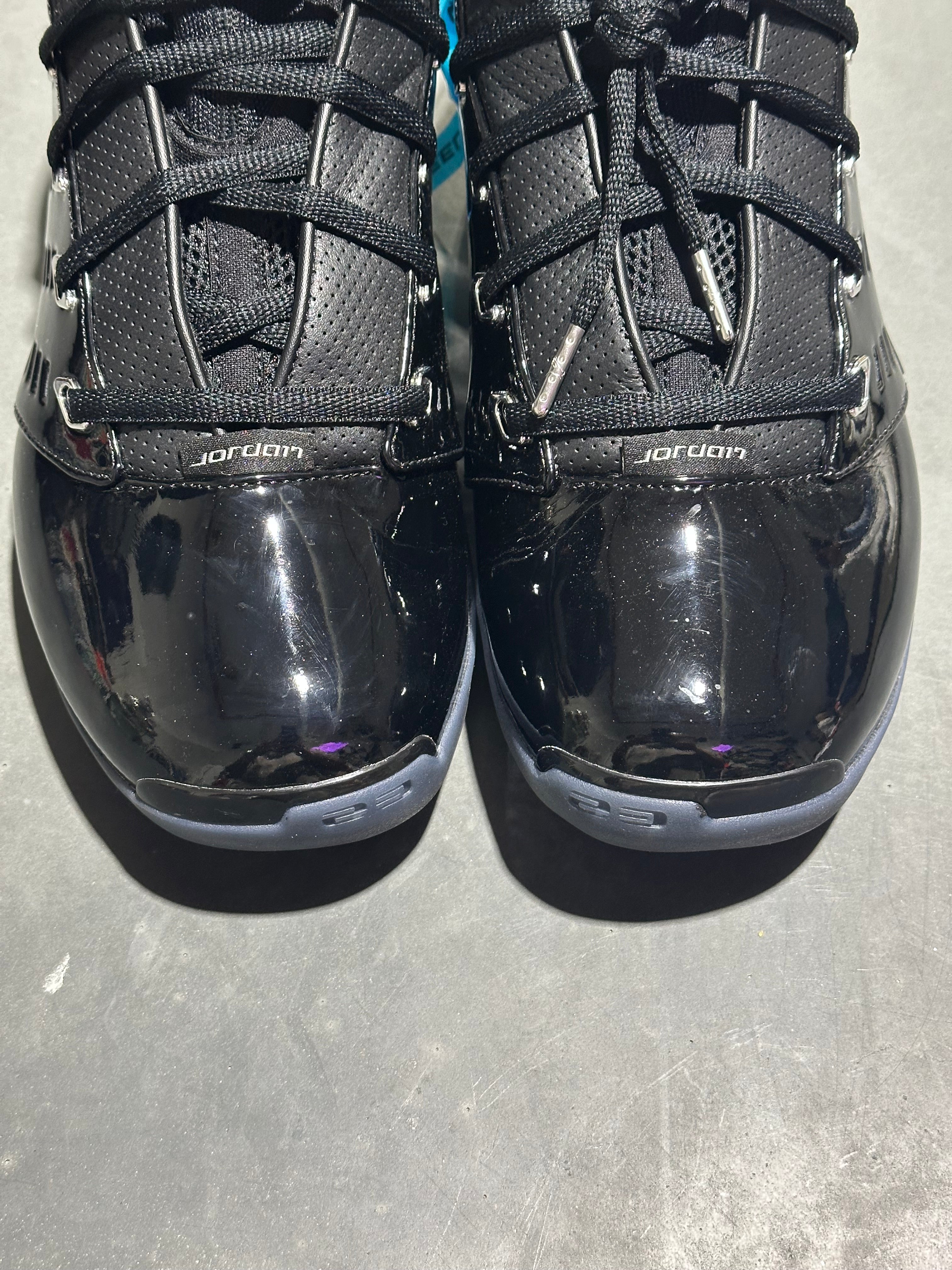 Air Jordan 17 Low - Black Patent Size 12.5