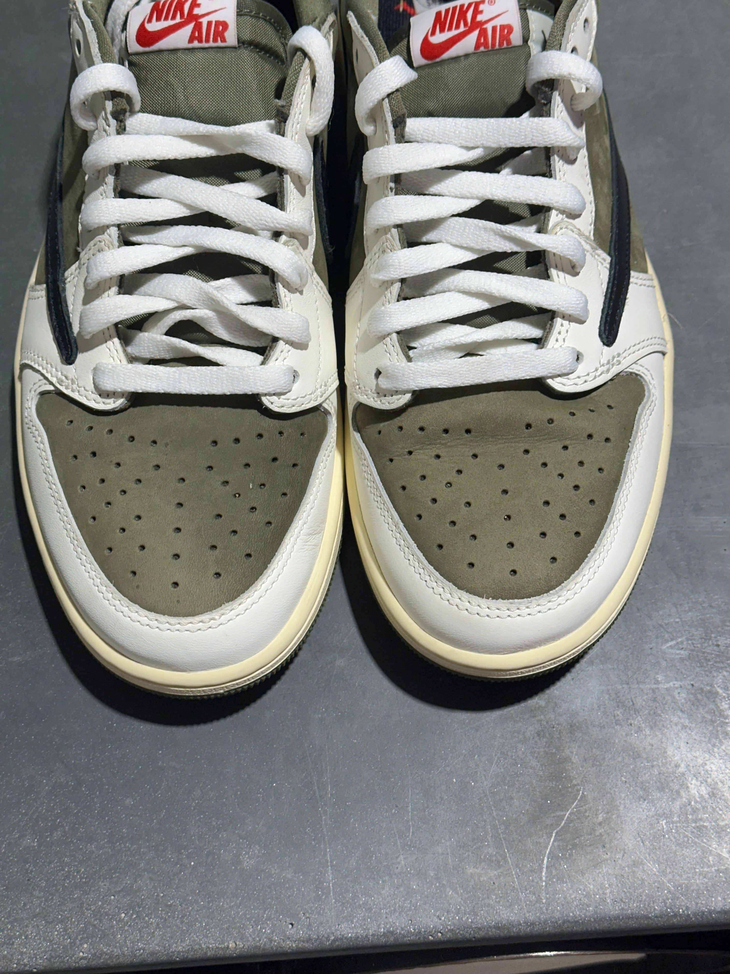 Air Jordan 1 Retro Low OG SP Travis Scott - Medium Olive Size 9.5
