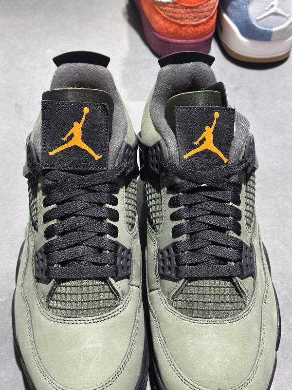 Air Jordan 4 Retro OG SP - Undefeated Size 8.5 (CON)
