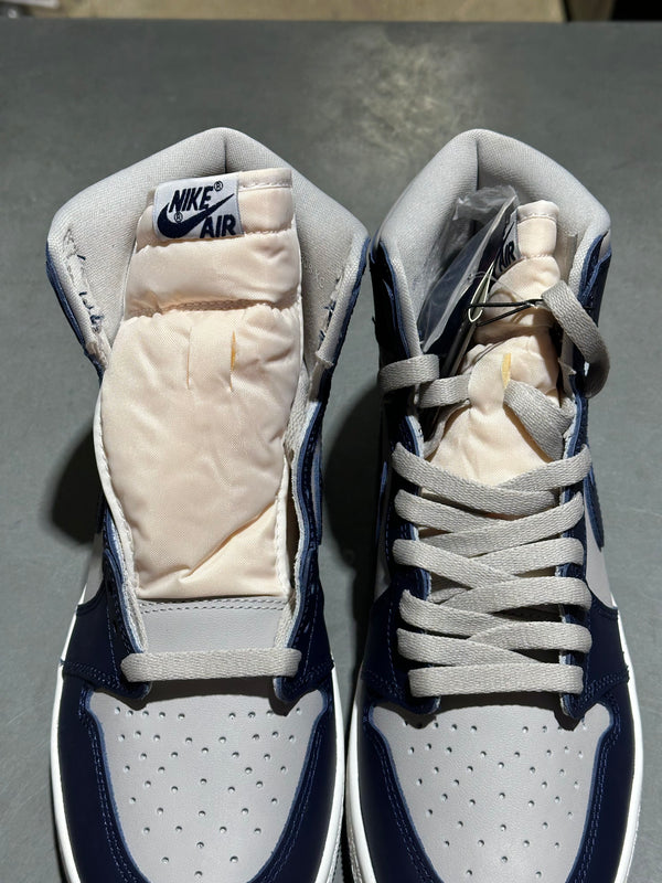 Air Jordan 1 Retro High 85' - Georgetown  Size 8.5