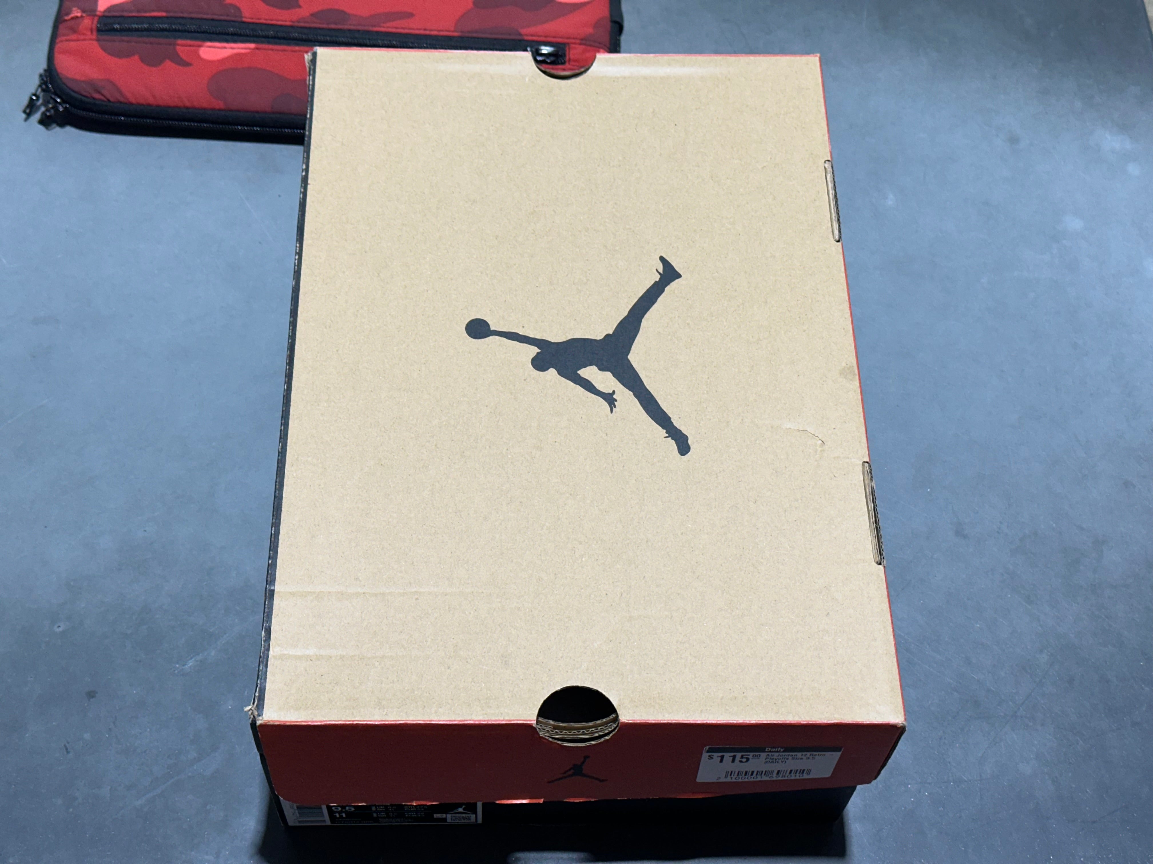 Air Jordan 12 Retro - Playoffs Size 9.5