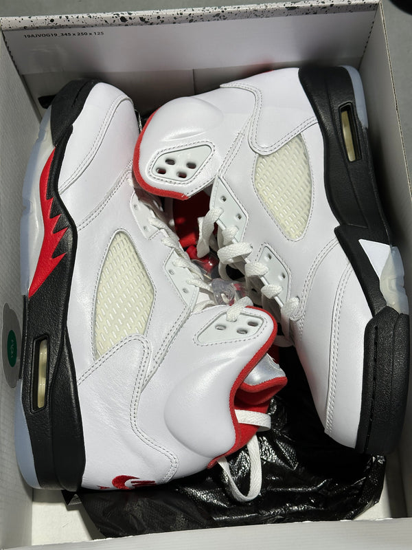 Air Jordan 5 Retro - Fire Red Silver Tongue 2020 Size 8.5
