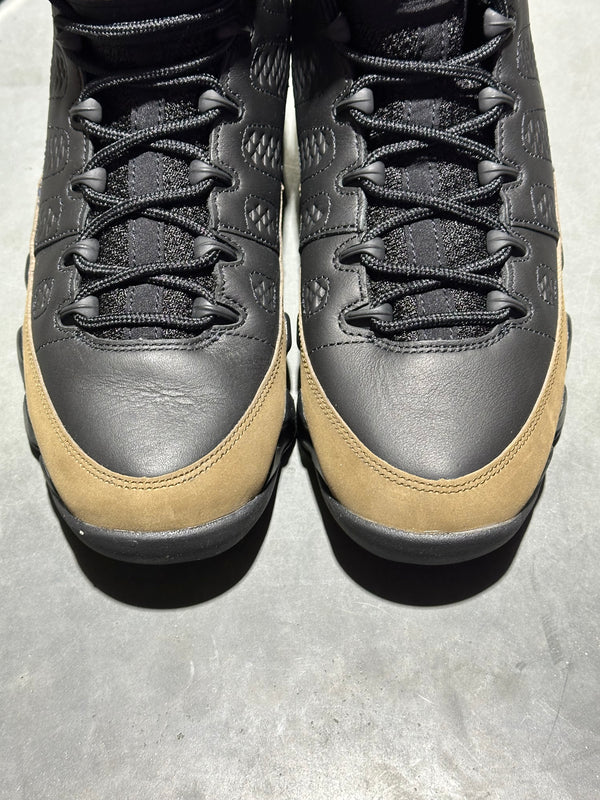 Air Jordan 9 Retro - Olive Size 8.5