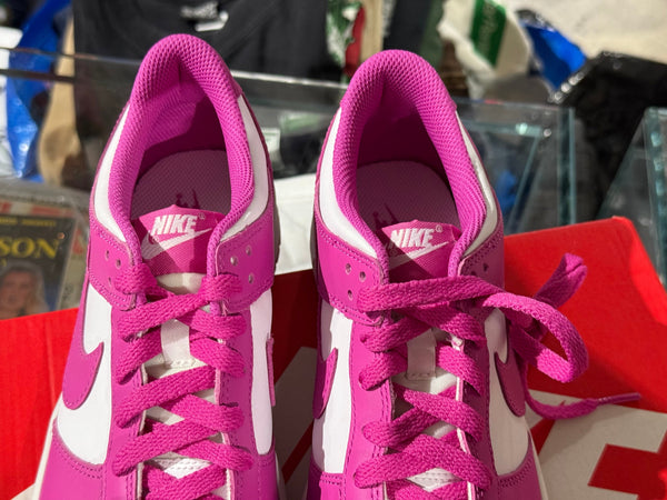 Nike Dunk Low (GS) - Active Fuchsia Size 6Y