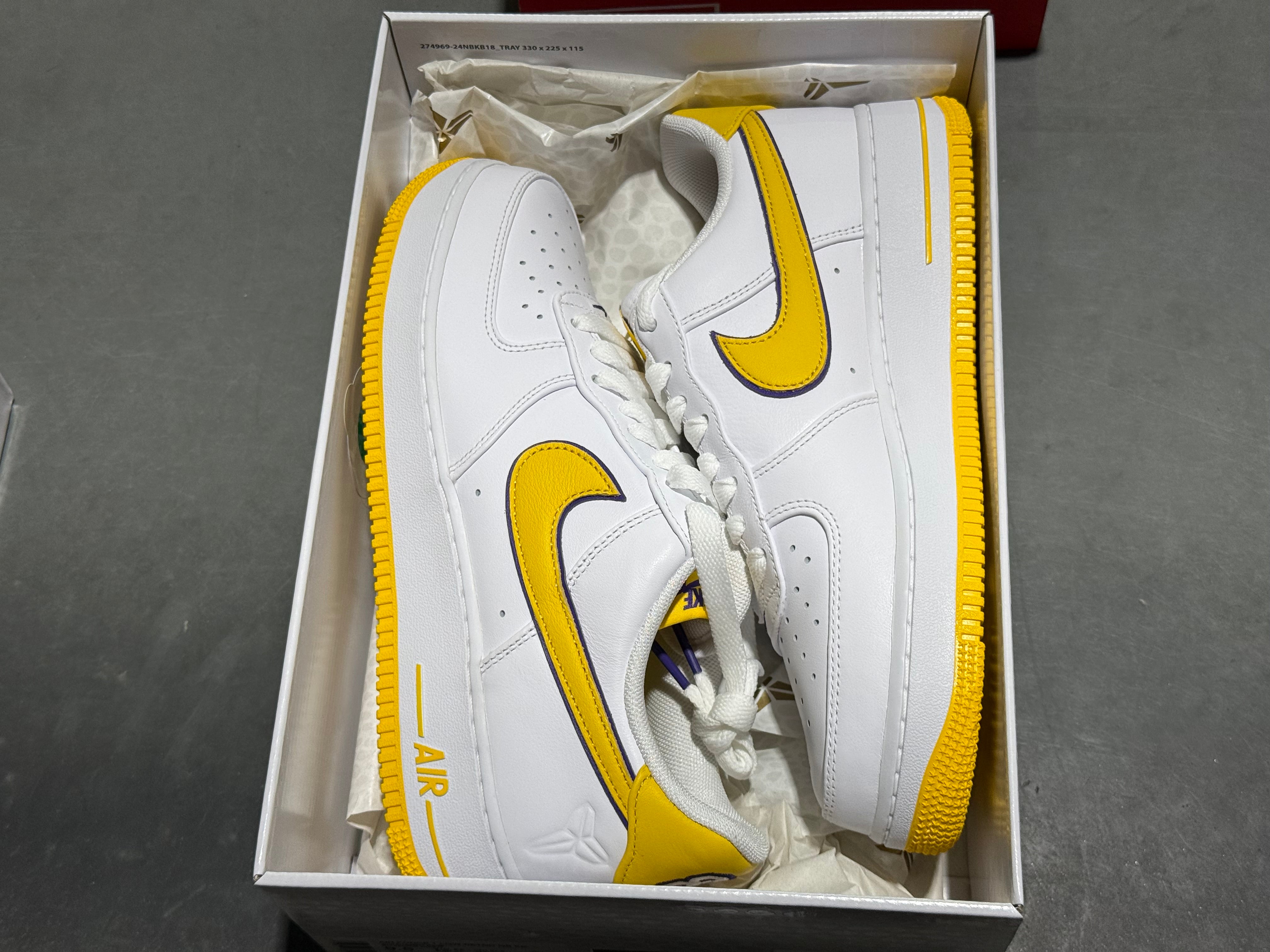 Nike Air Force 1 Low Retro QS KB - Kobe Bryant Size 9.5
