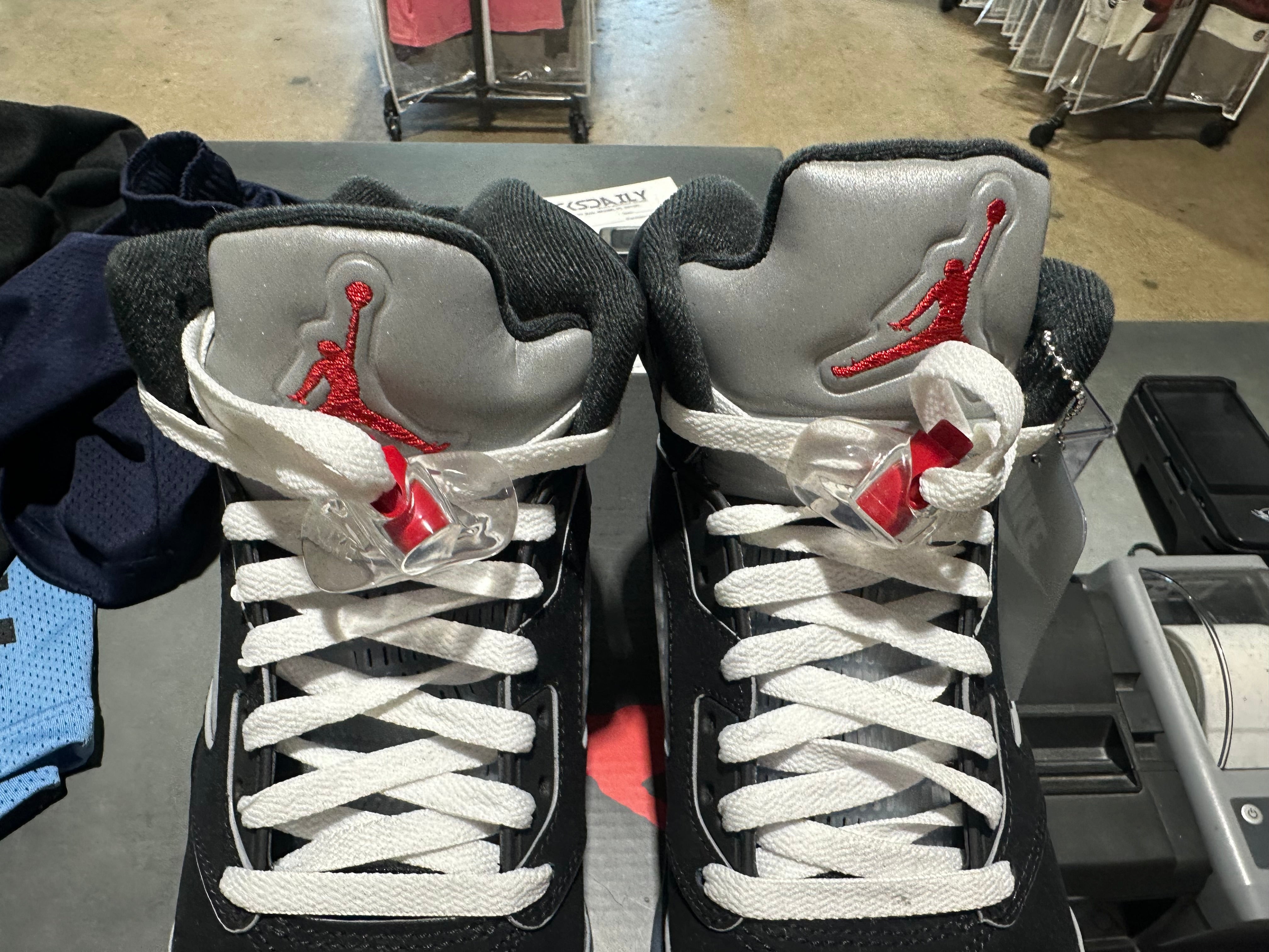 Air Jordan 5 Retro OG - Black Metallic Reimagined Size 7.5