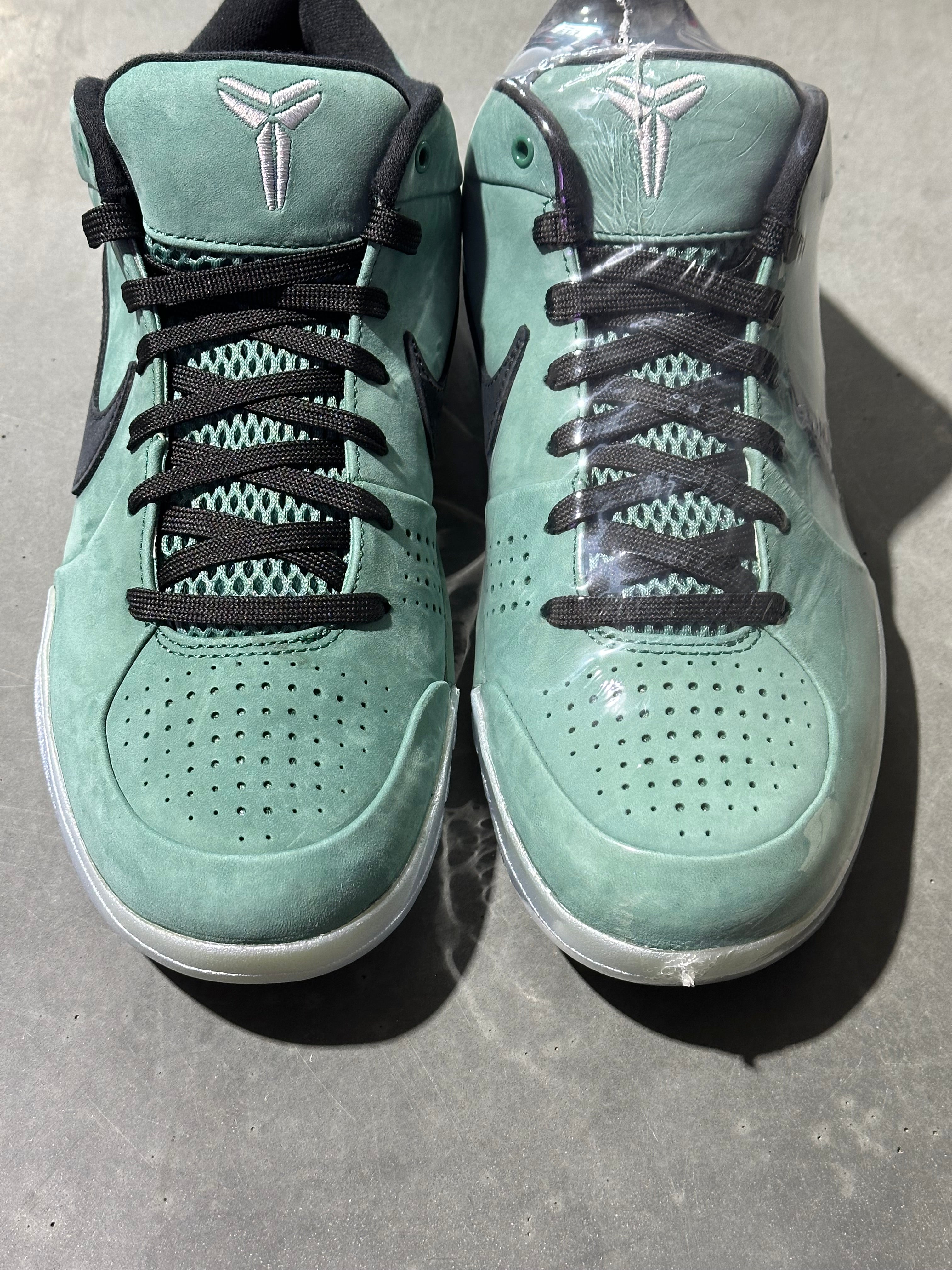 Nike Kobe 4 Protro - Girl Dad Size 9