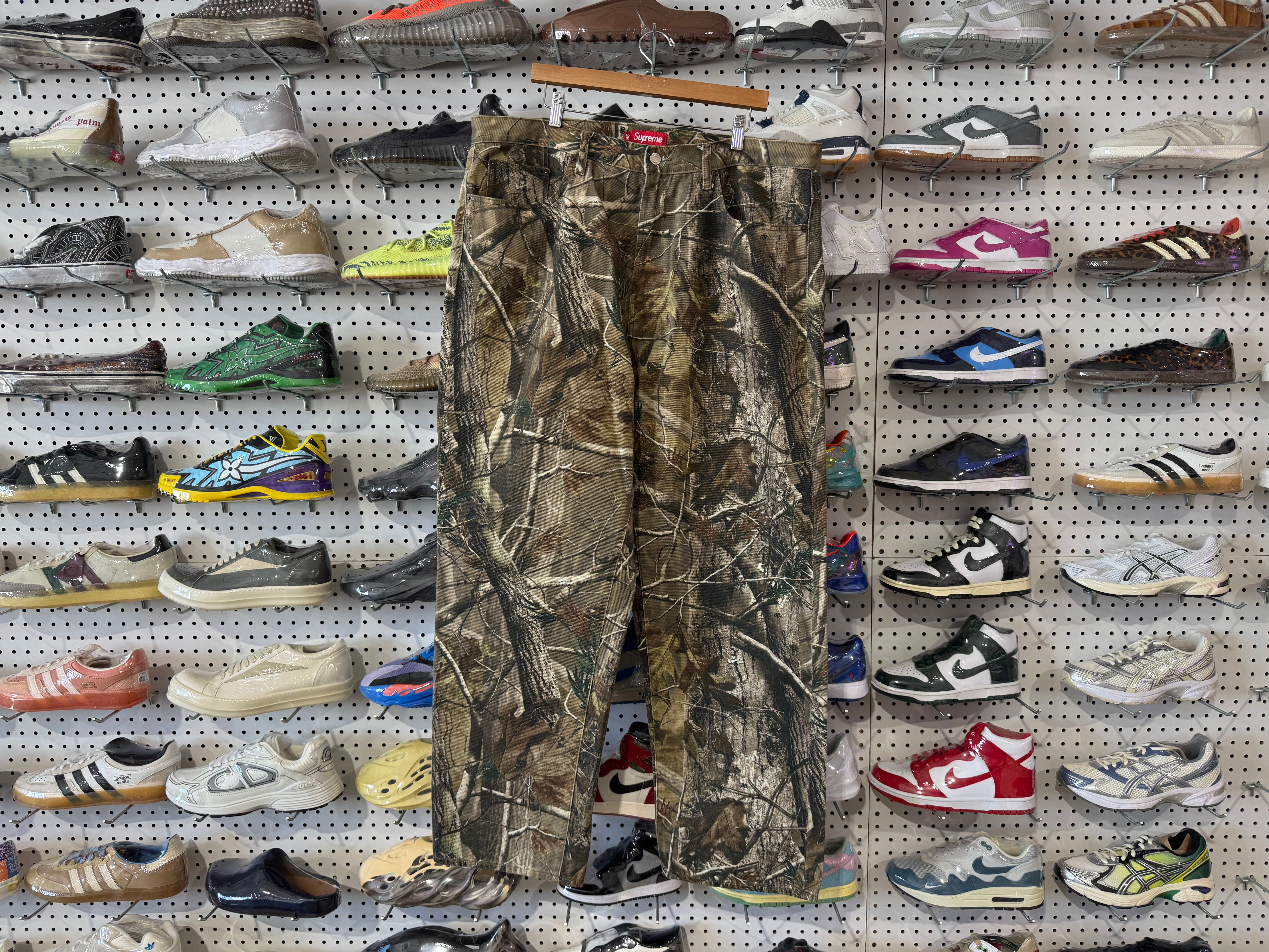 USED Supreme Baggy Jean 'Realtree AP Camo' - Size 38