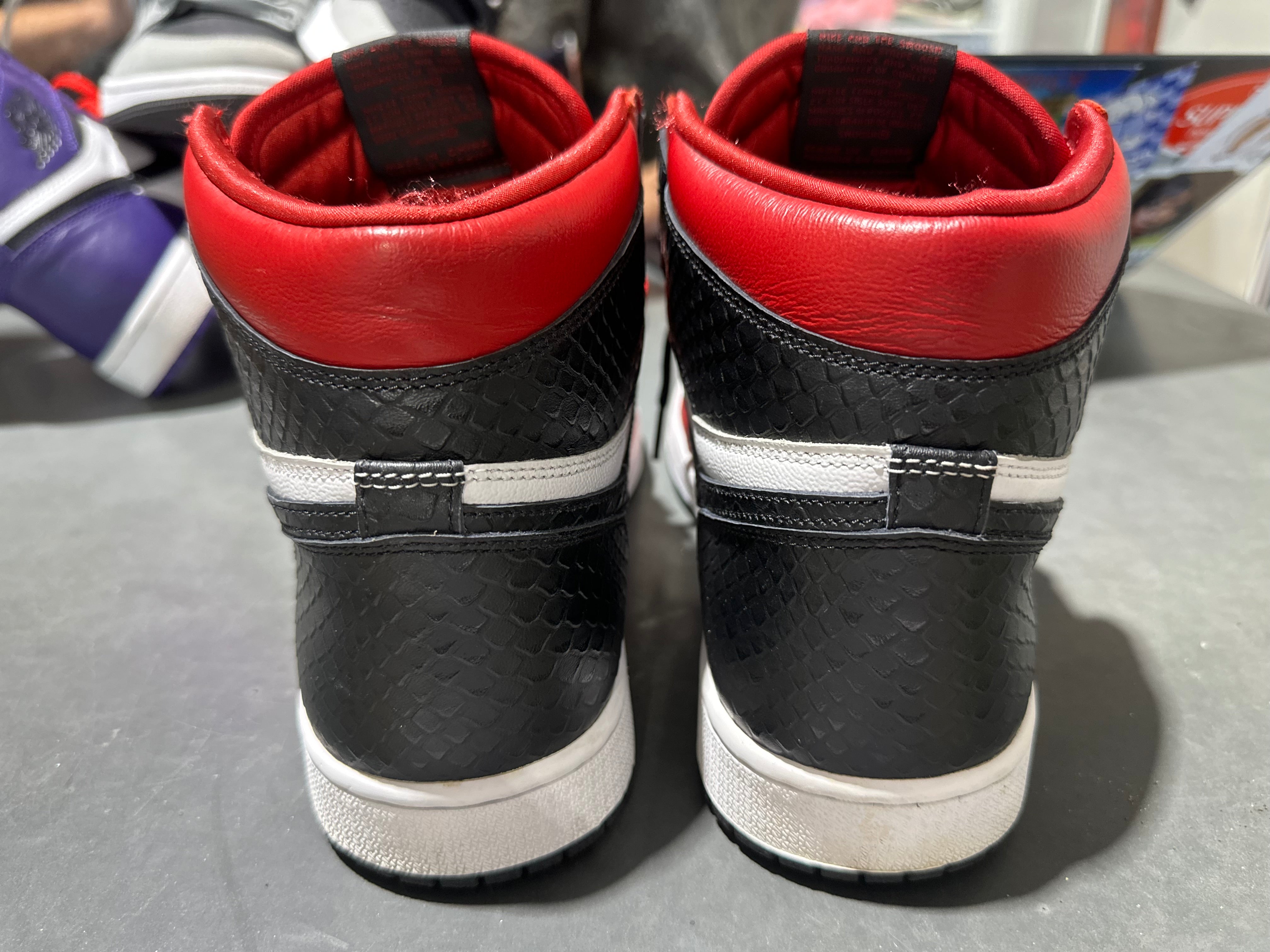 Air Jordan 1 Retro High OG - Satin Snake Size 11W/9.5M