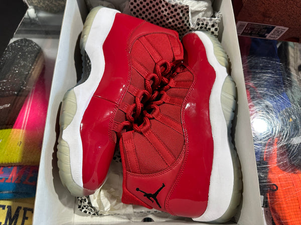 Air Jordan 11 Retro - Win Like 96 Size 9.5