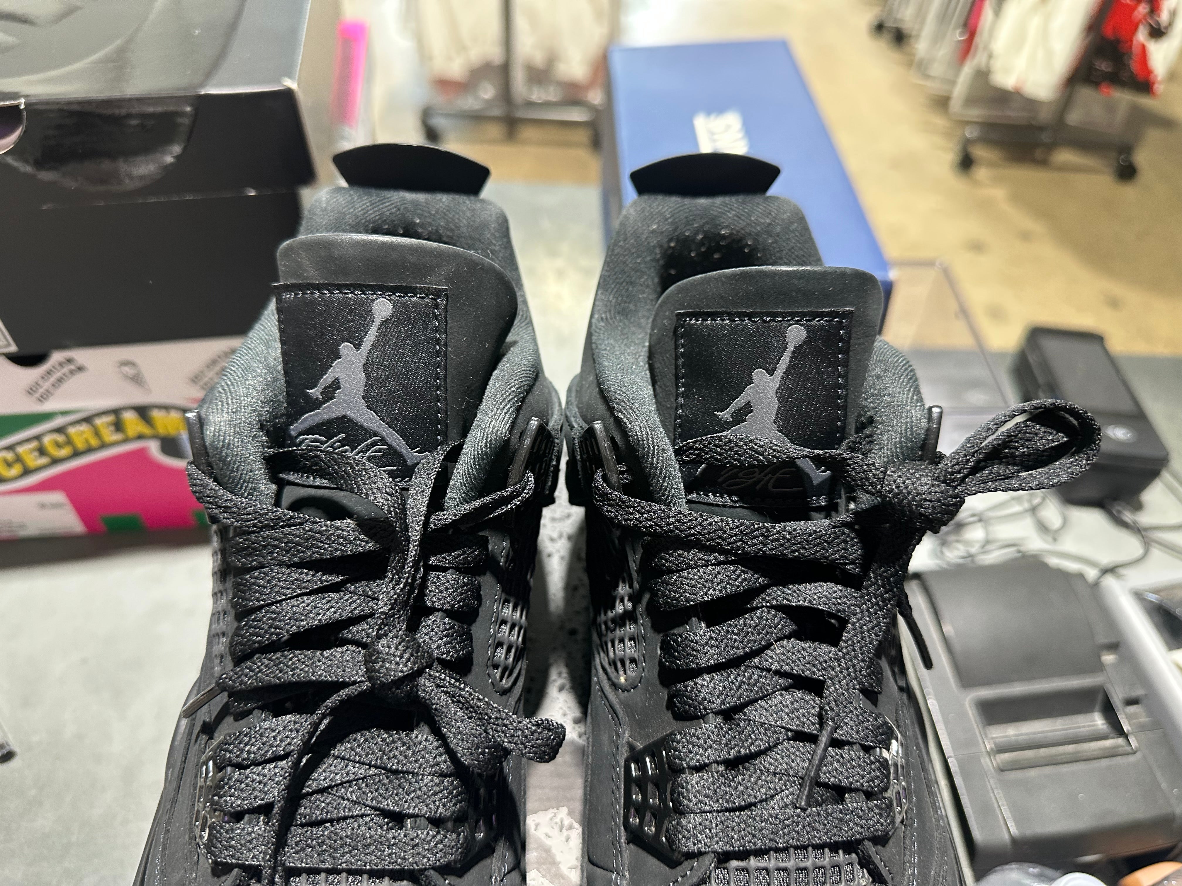 Air Jordan 4 Retro - Black Cat 2025 Size 10.5