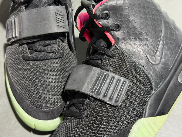 Nike Air Yeezy 2 NRG - Solar Red Size 9