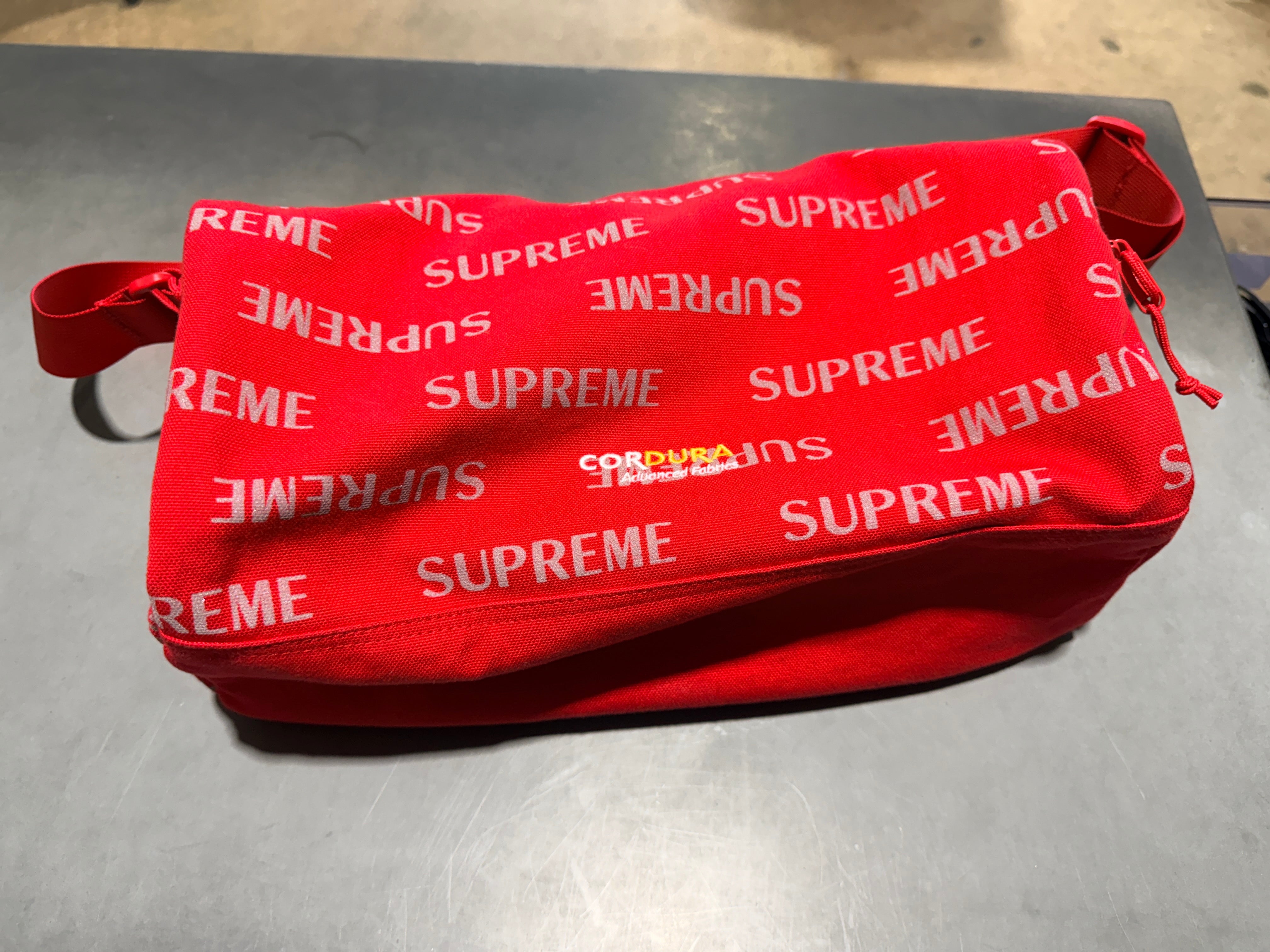 NEW Supreme Utility Shoulder Bag - Red
