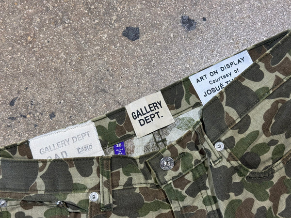 NEW Gallery Department Camo Pants - Green Size 30