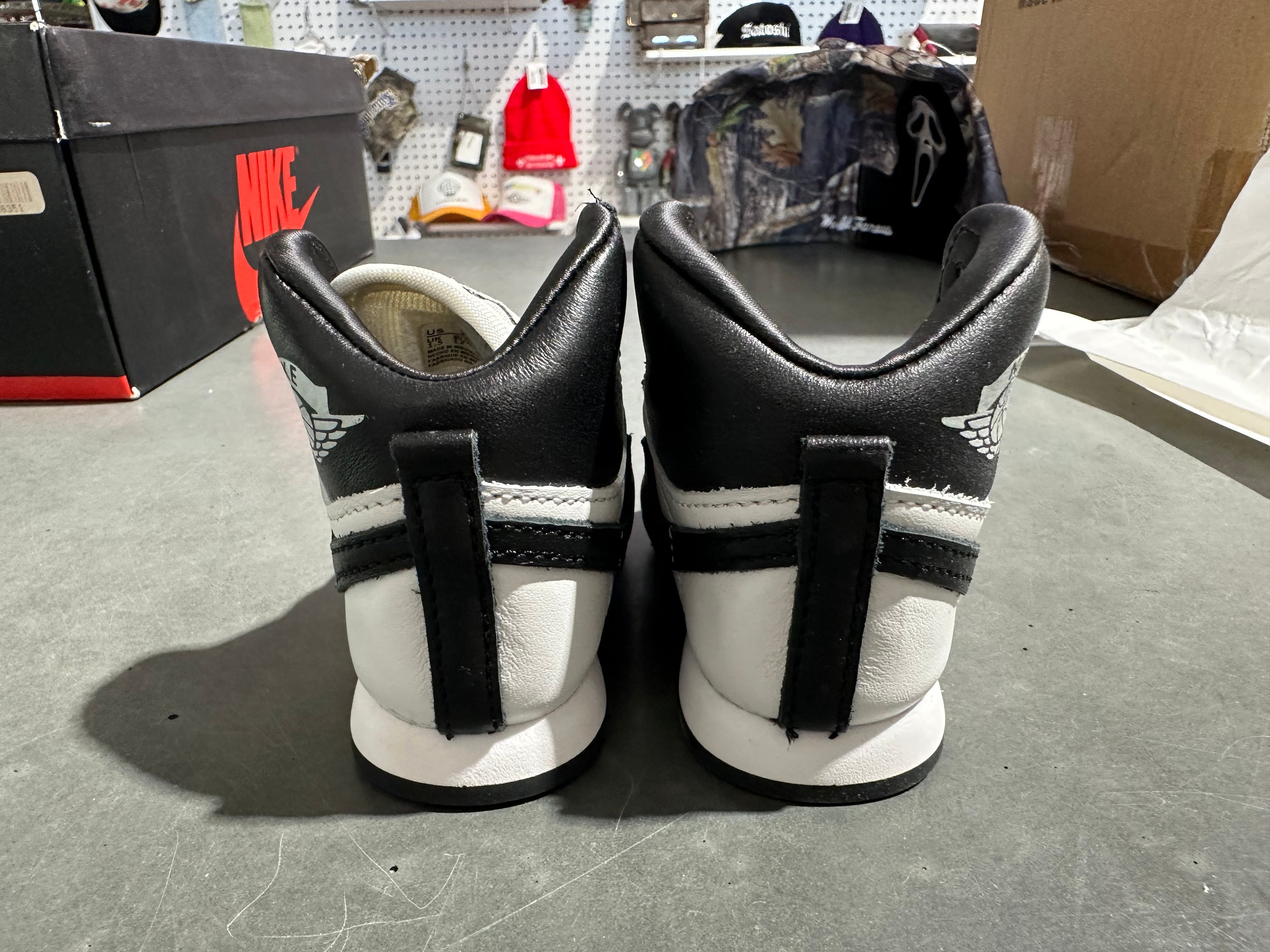 Air Jordan 1 High 85 TD - Black/White Size 2C