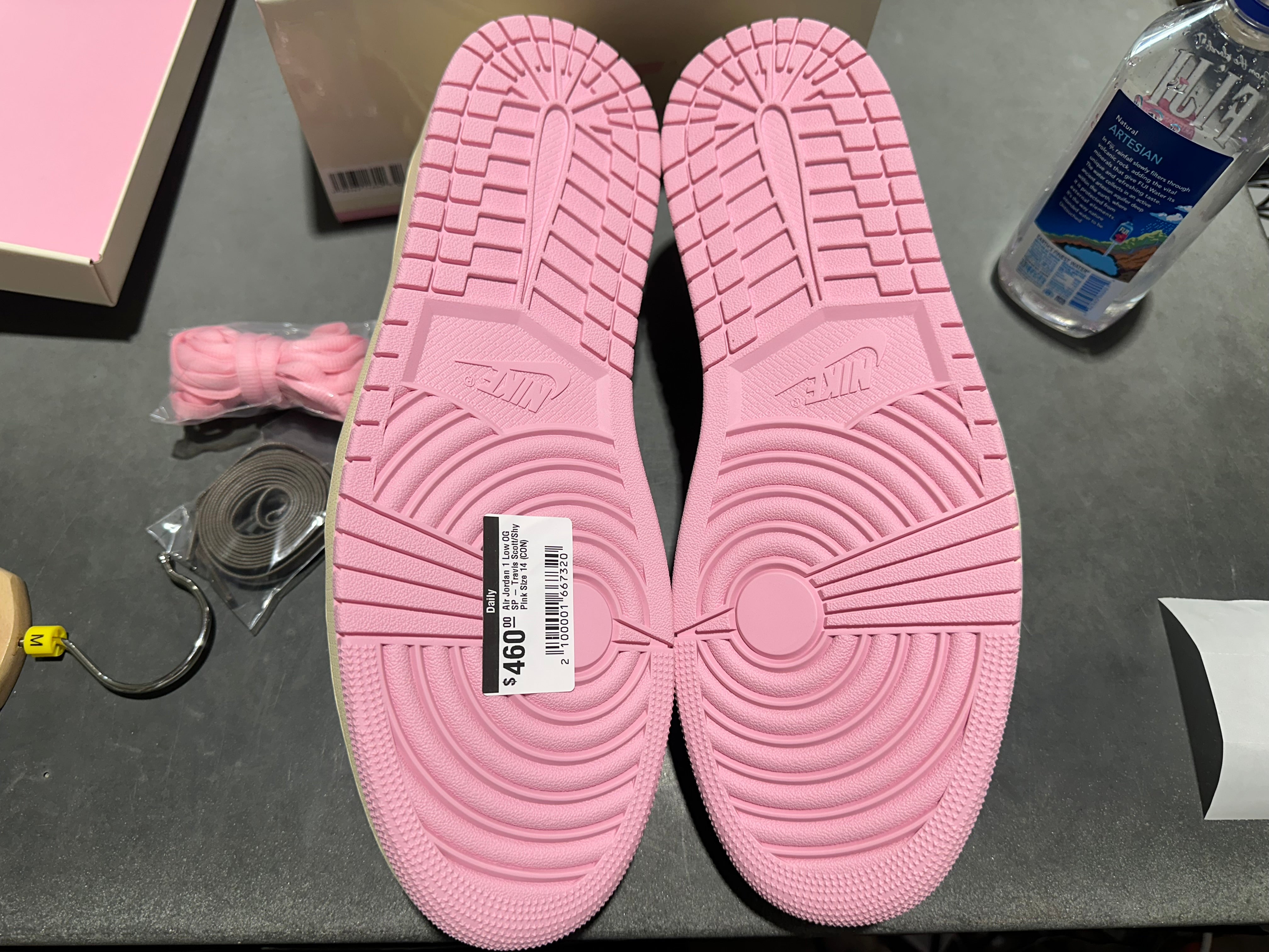 Air Jordan 1 Low OG SP - Travis Scott/Shy Pink Size 14