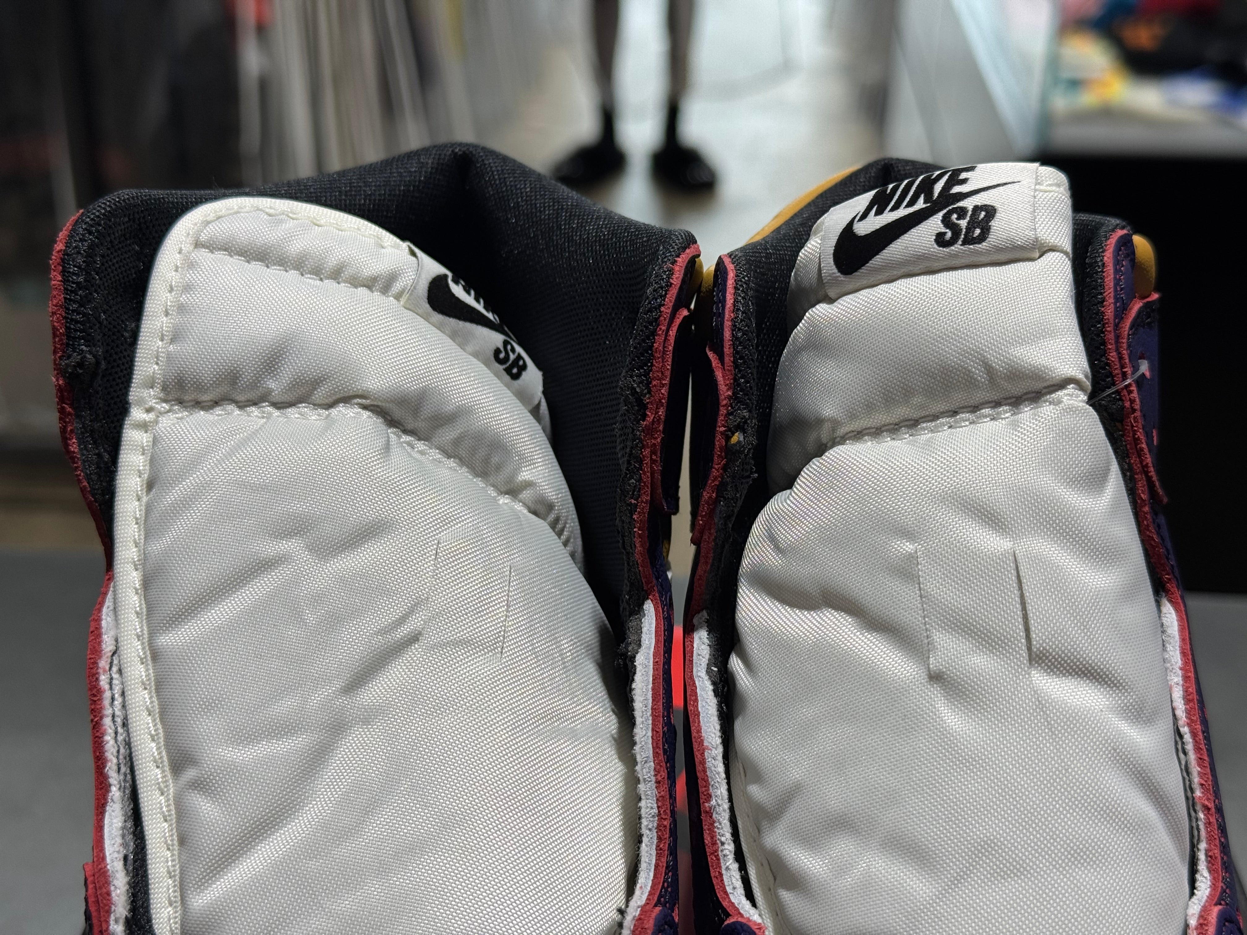 Air Jordan 1 Retro High OG Defiant - SB LA to Chicago Size 10