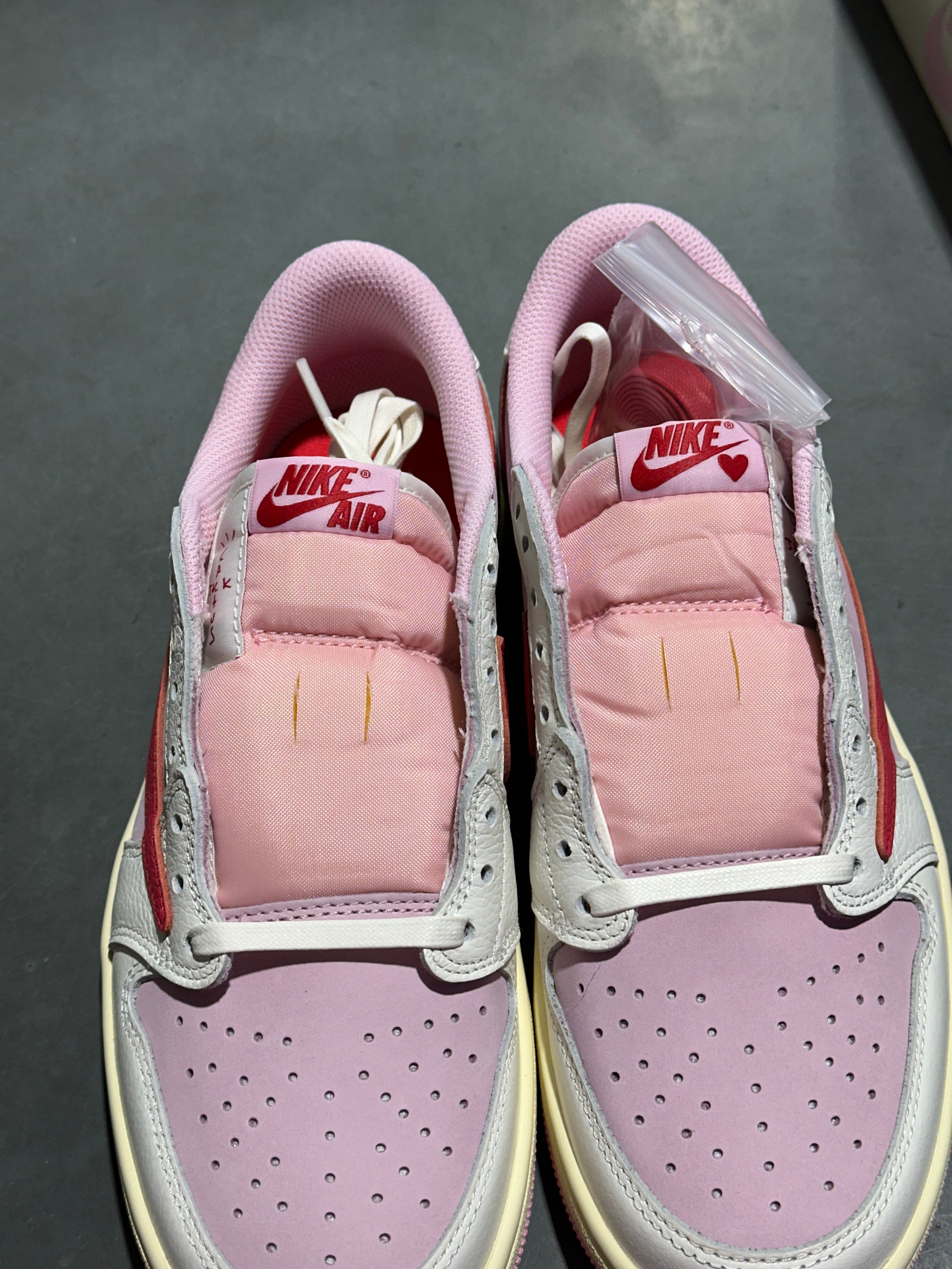 Air Jordan 1 Retro Low OG SP Travis Scott - Tropical Pink Size 6.5