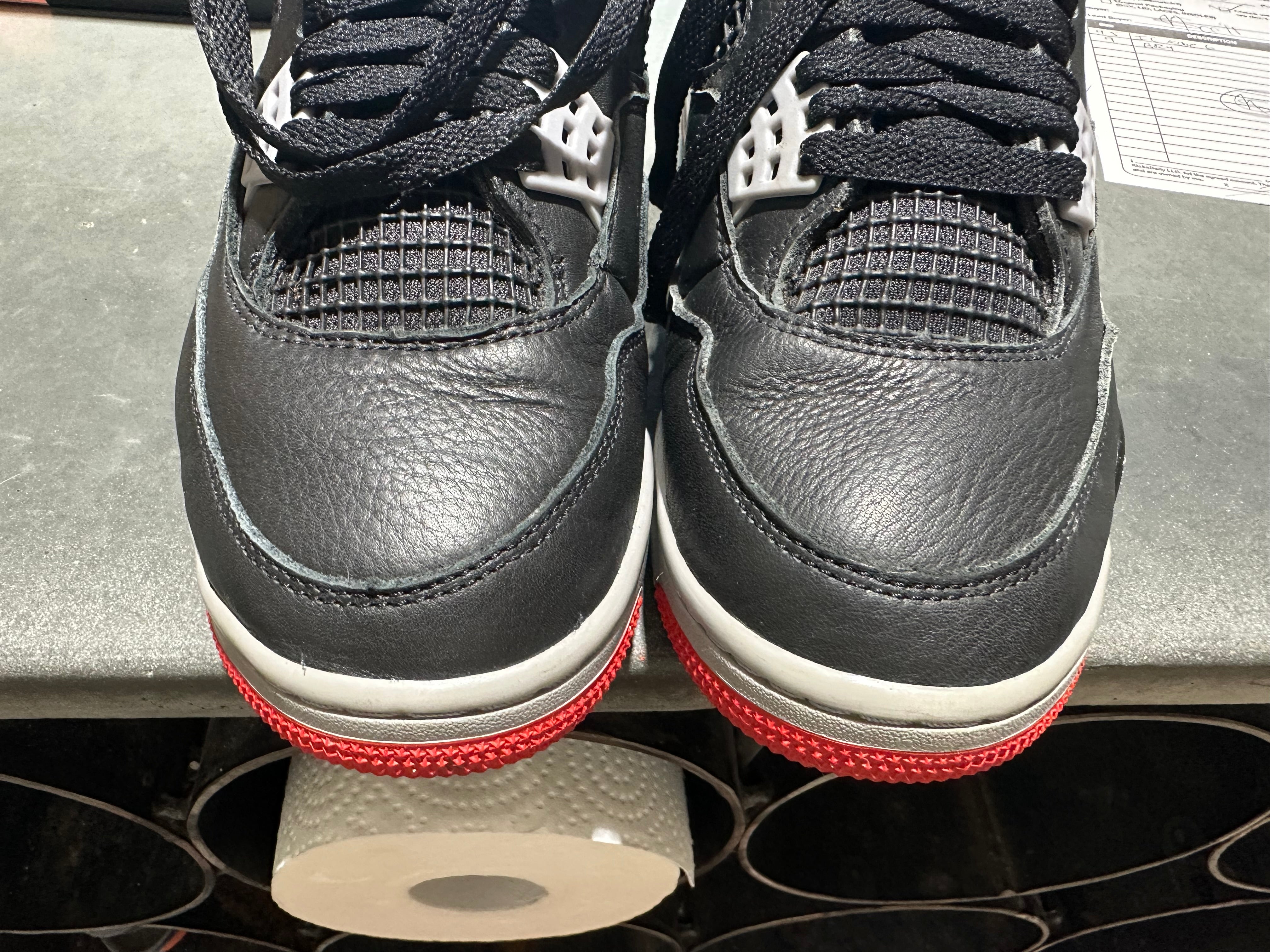 Air Jordan 4 Retro - Bred Reimagined Size 9