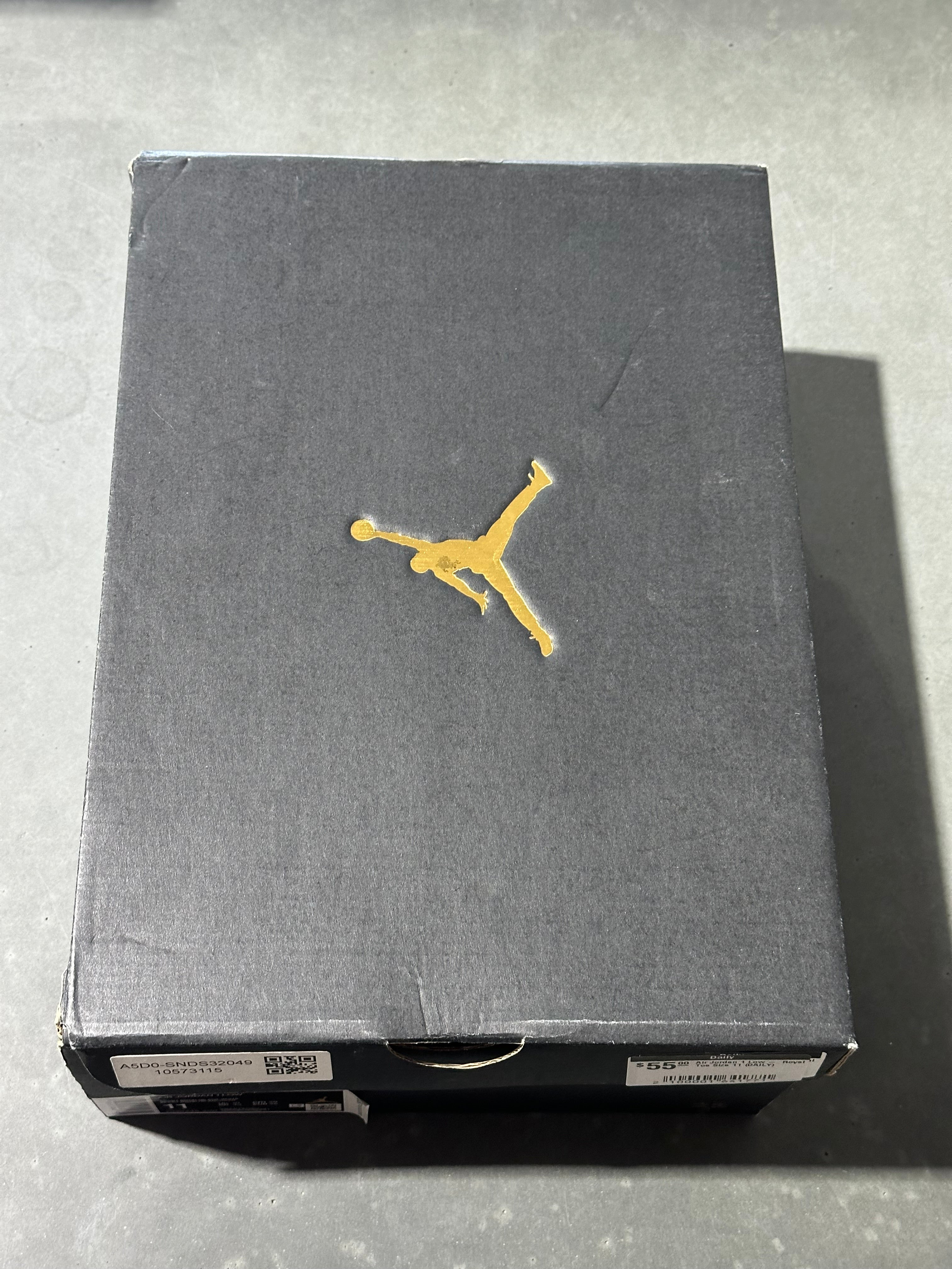 Air Jordan 1 Low - Sail/University Gold Size 11