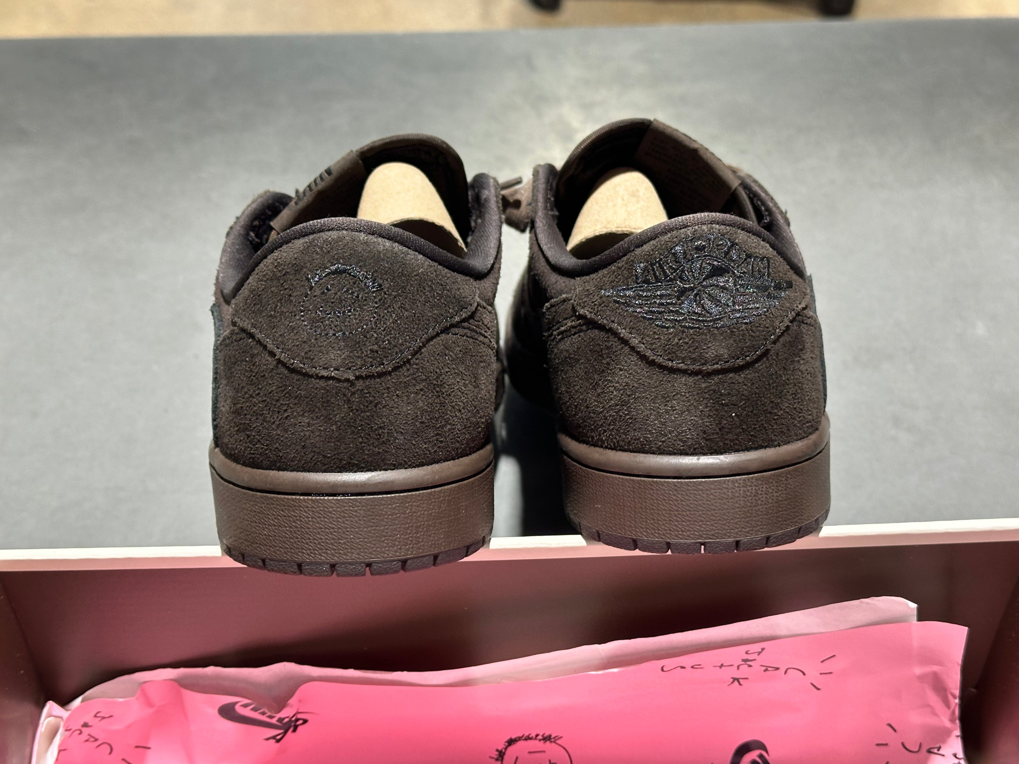 Air Jordan 1 Low OG SP - Travis Scott/Velvet Brown Size 9