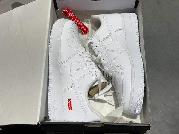 Nike Air Force 1 Low / Supreme - White Size 9
